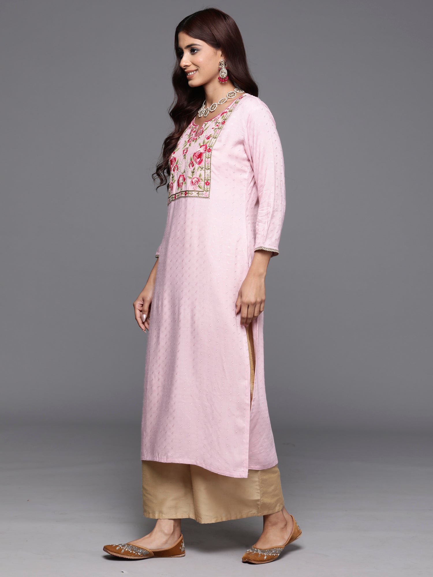 Women's Pink Polyester Kurta - Taantav