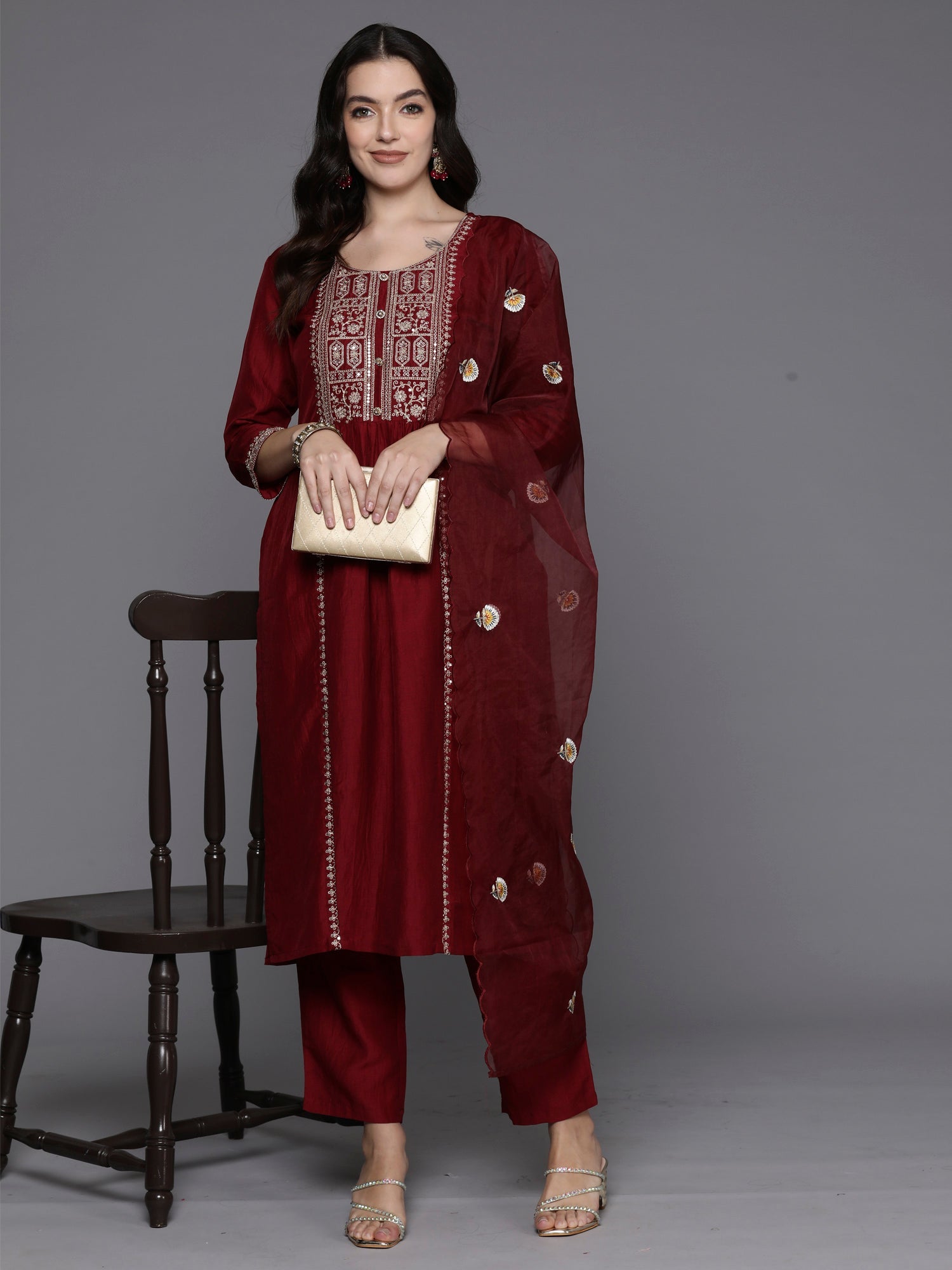 Women's Maroon Silk Blend Kurta Set - Taantav