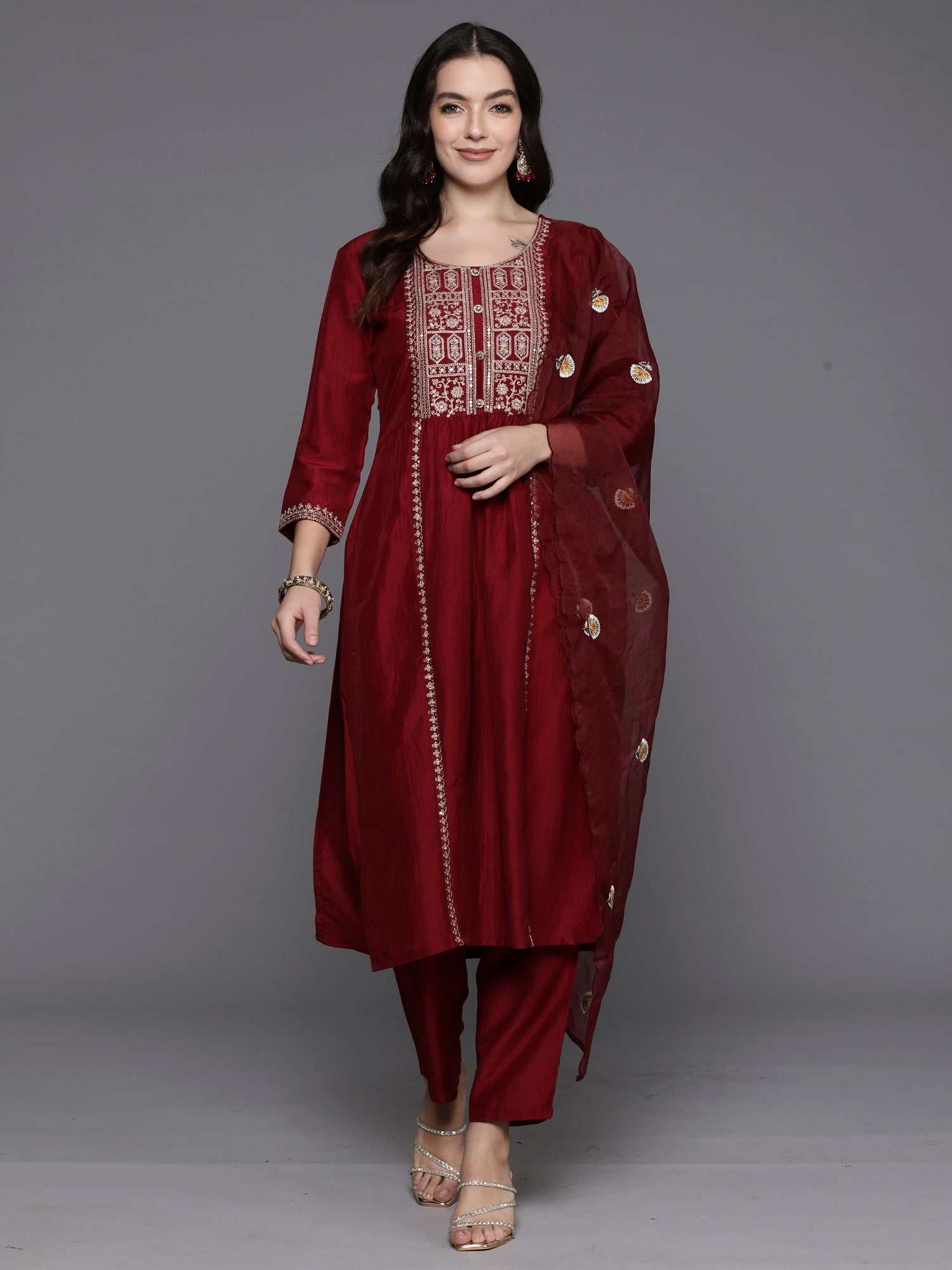 Women's Maroon Silk Blend Kurta Set - Taantav