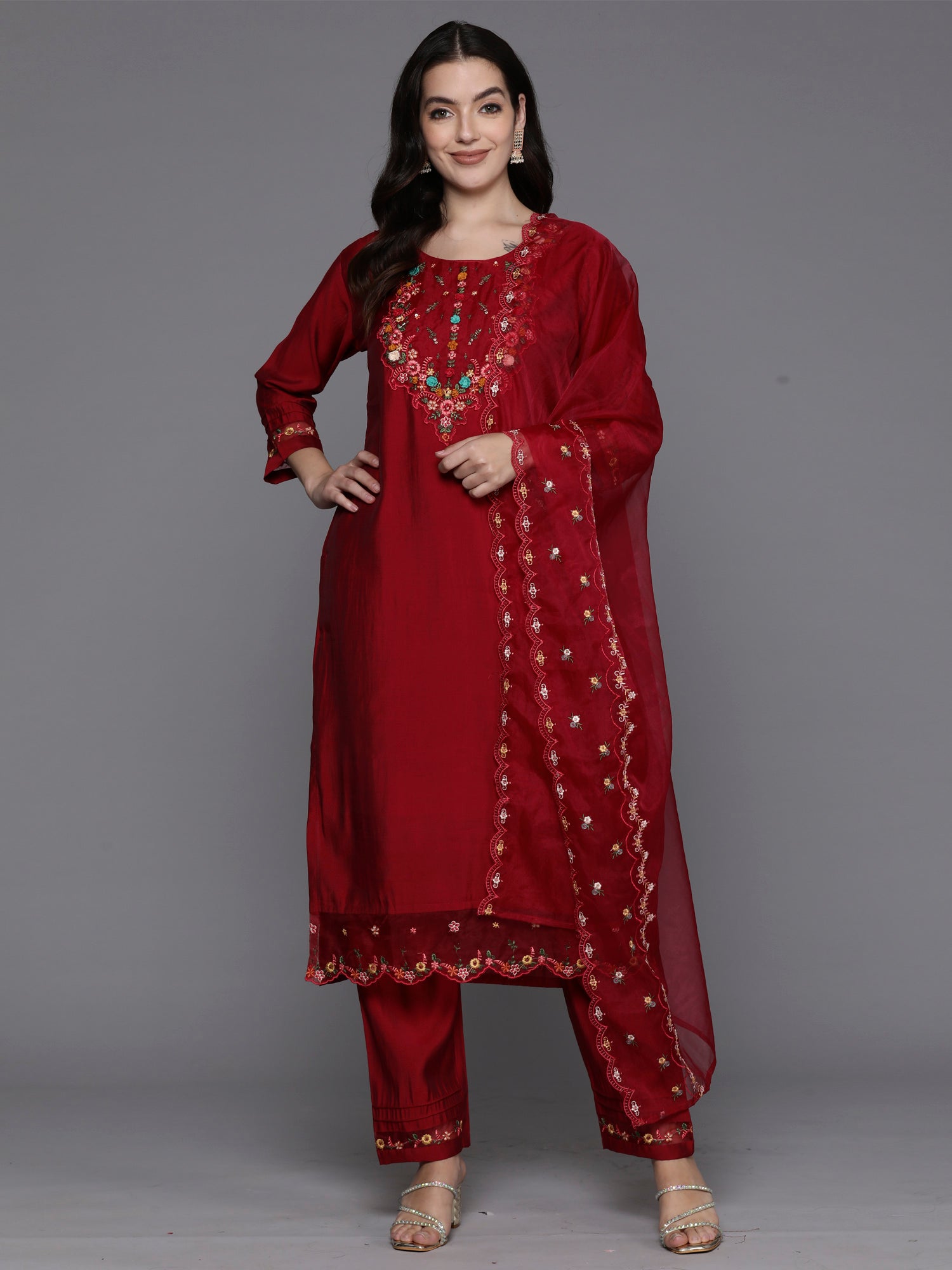 Women's Magenta Silk Blend Kurta Set - Taantav