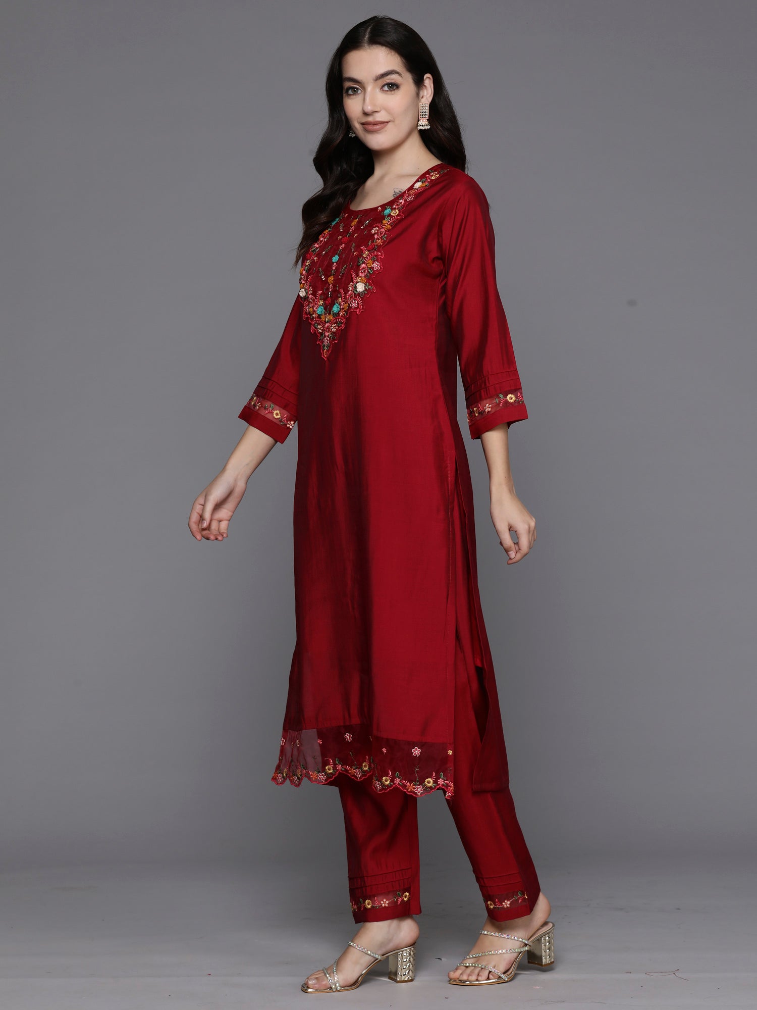 Women's Magenta Silk Blend Kurta Set - Taantav