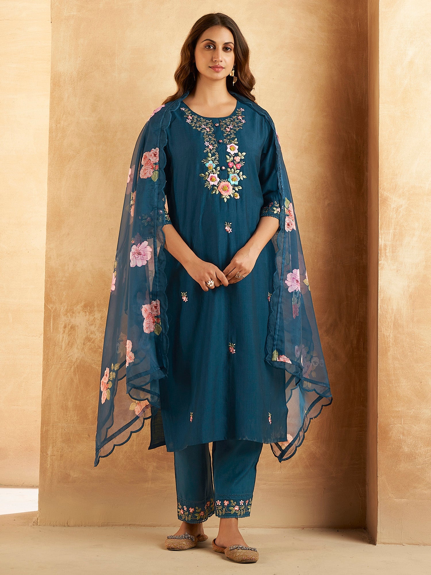 Women's Teal Silk Blend Kurta Set - Taantav