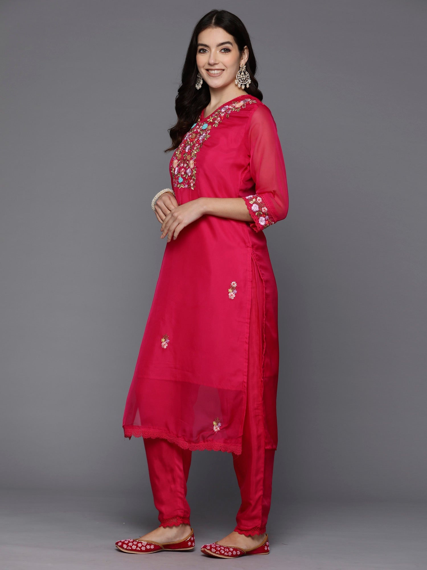 Women's Magenta Organza Kurta Set - Taantav