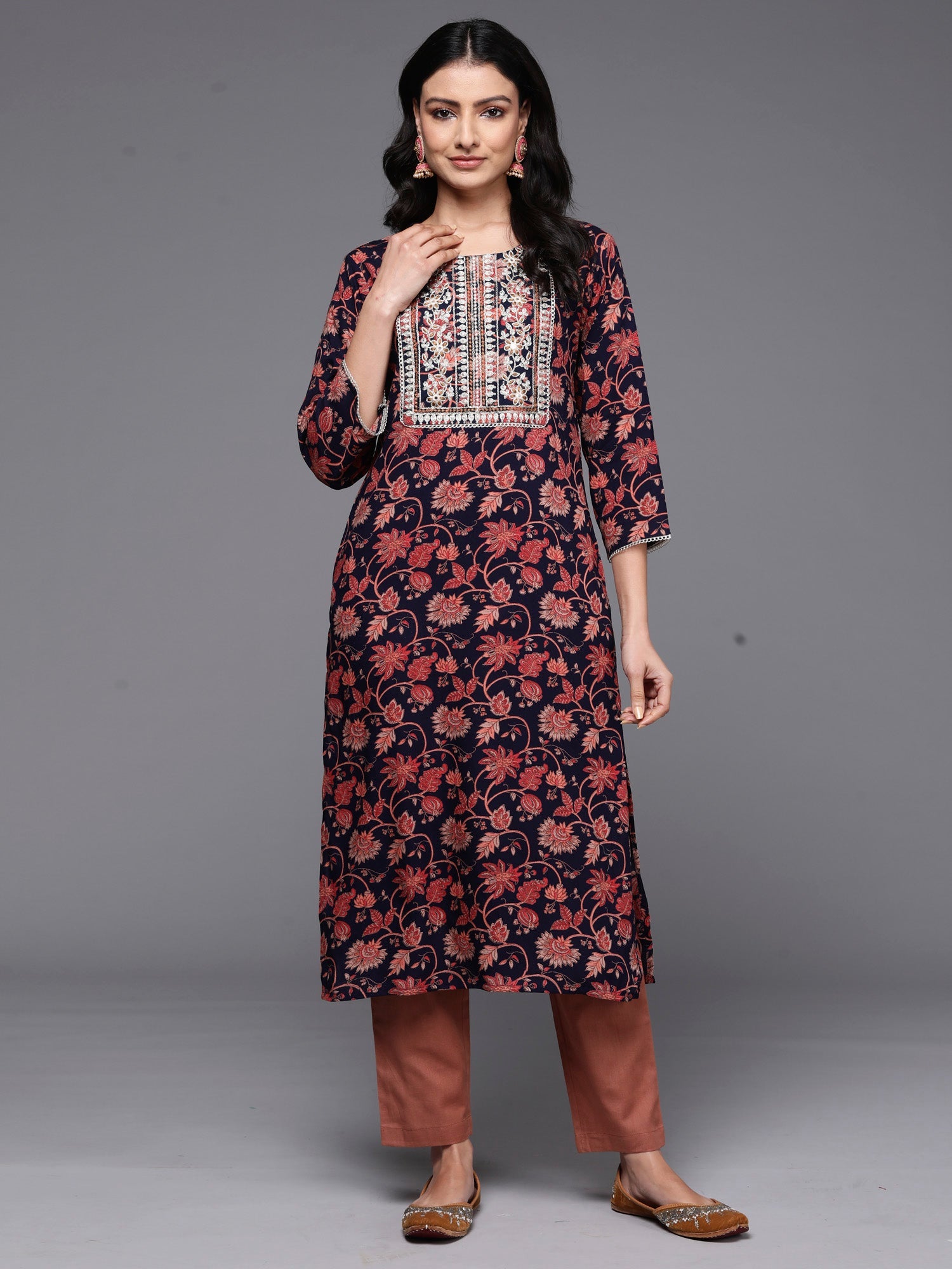 Women's Navy Blue Viscose Rayon Kurta - Taantav