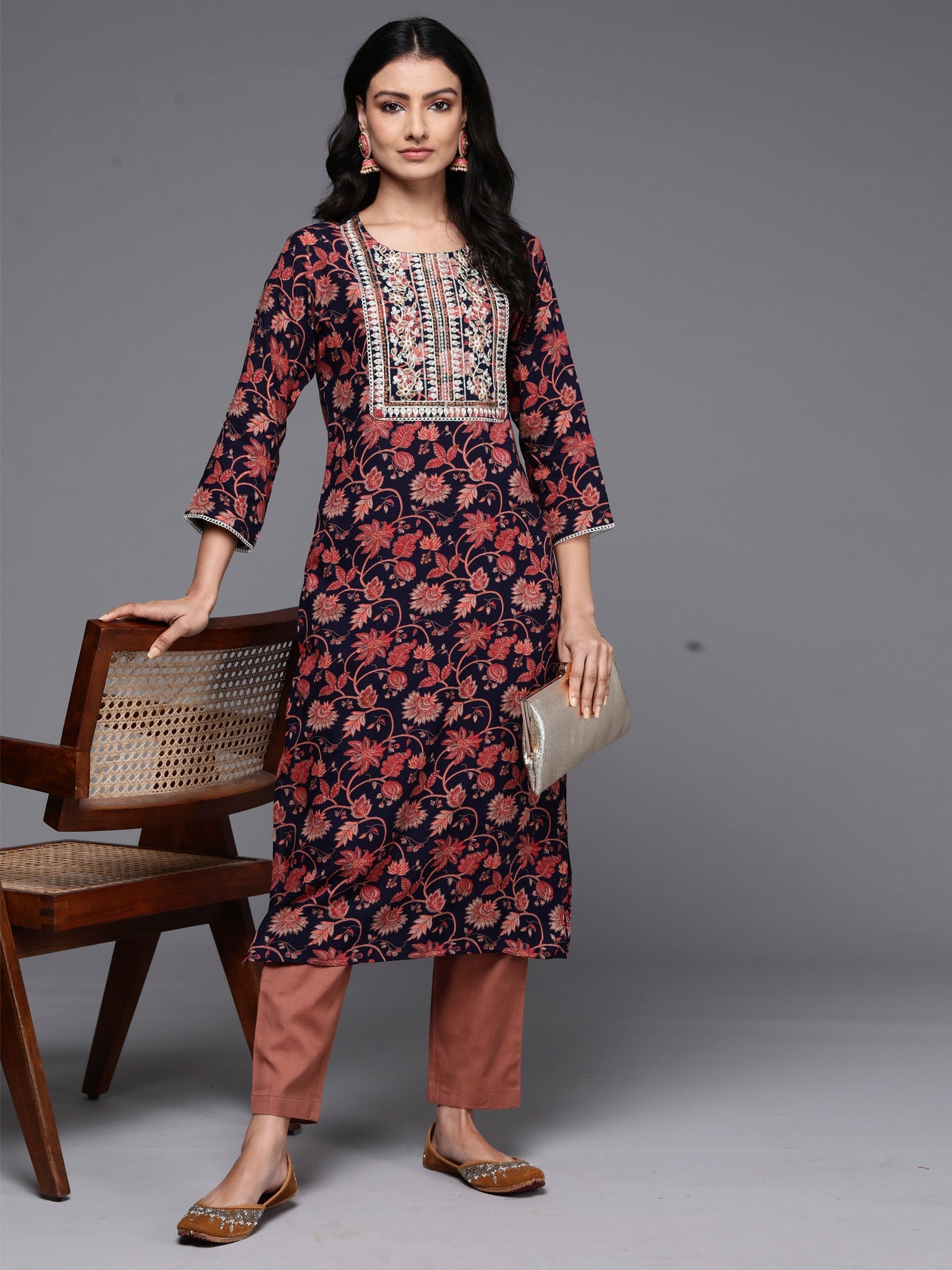 Women's Navy Blue Viscose Rayon Kurta - Taantav