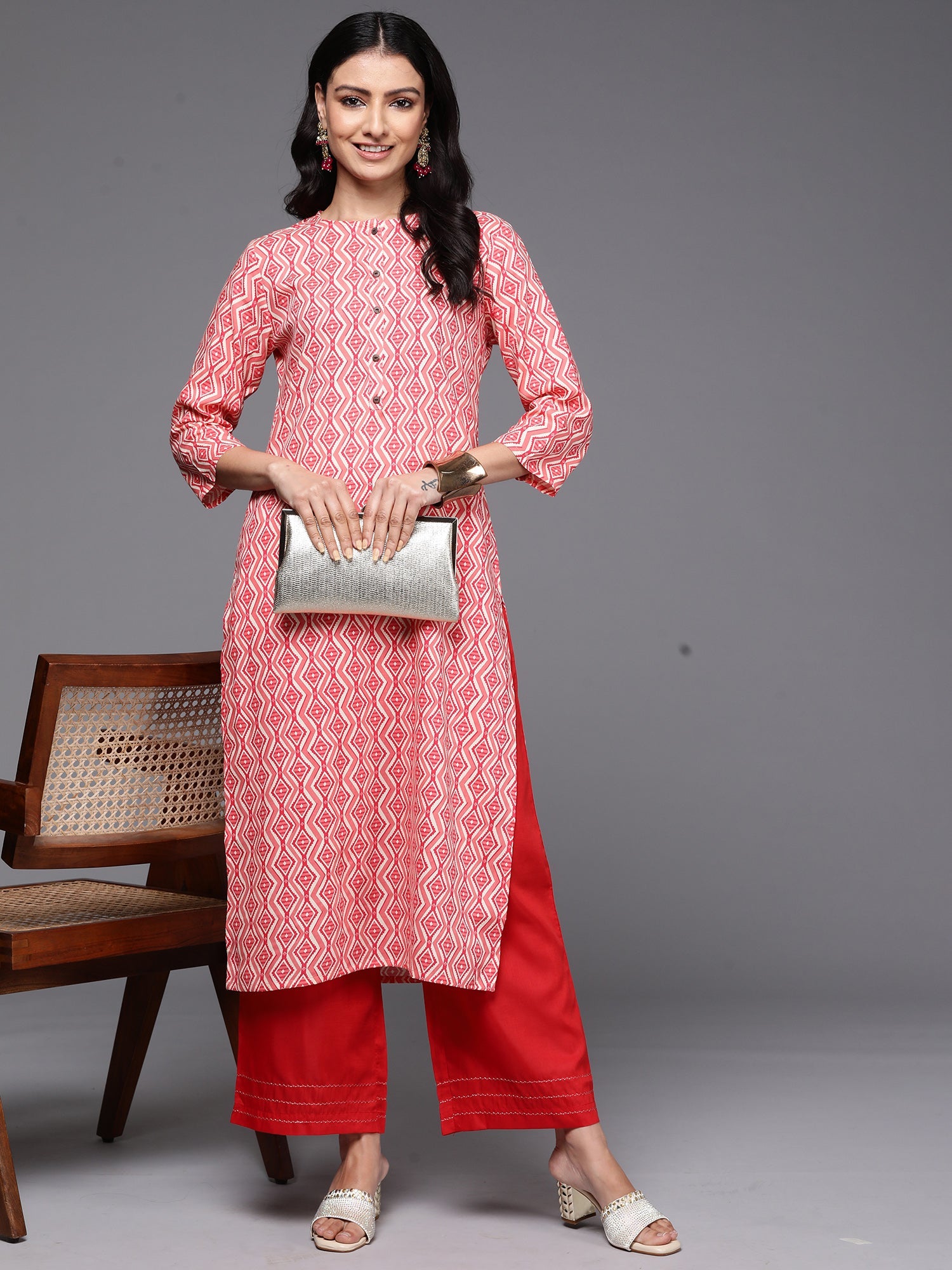 Women's Peach Viscose Rayon Kurta - Taantav