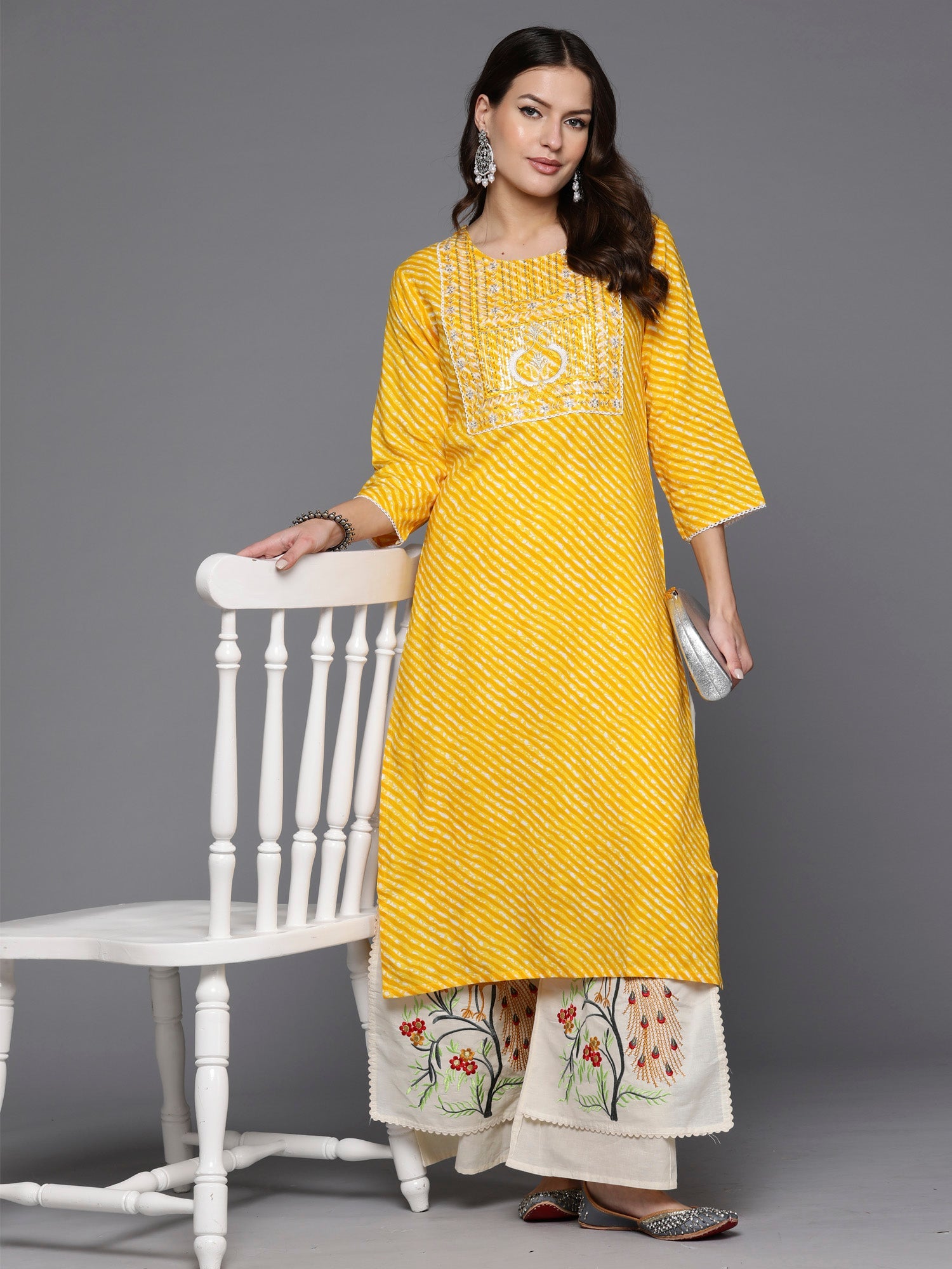 Women's Yellow Viscose Rayon Kurta - Taantav