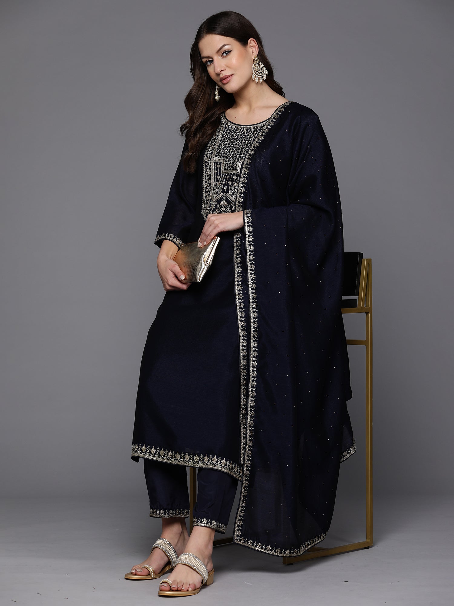 Women's Navy Blue Silk Blend Kurta Set - Taantav