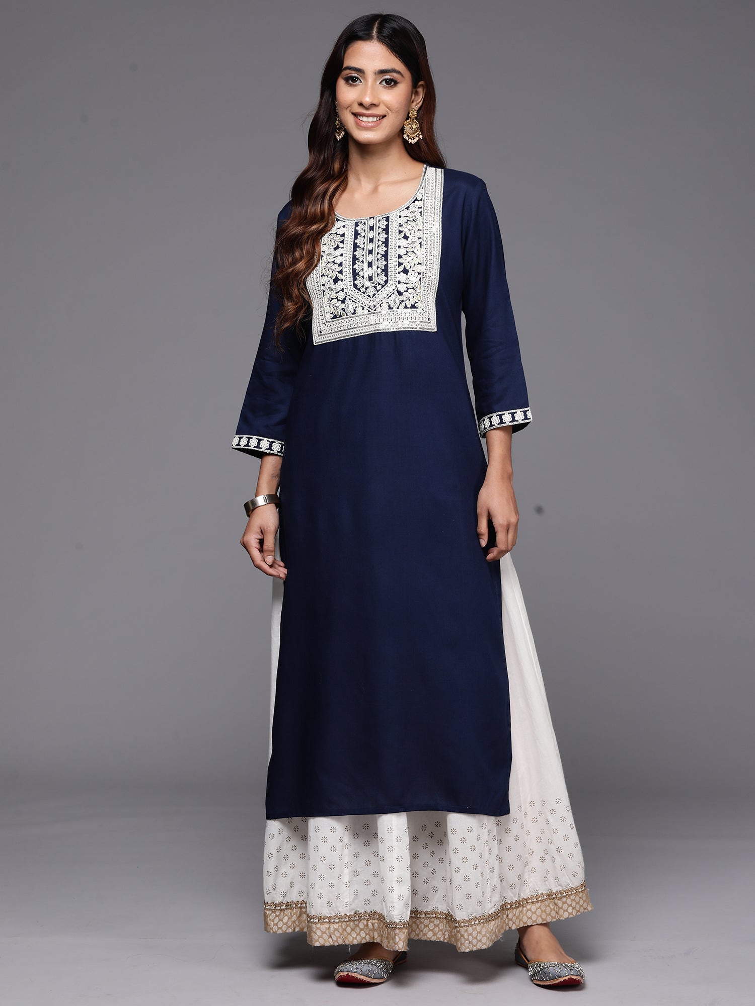 Women's Navy Blue Viscose Rayon Kurta - Taantav