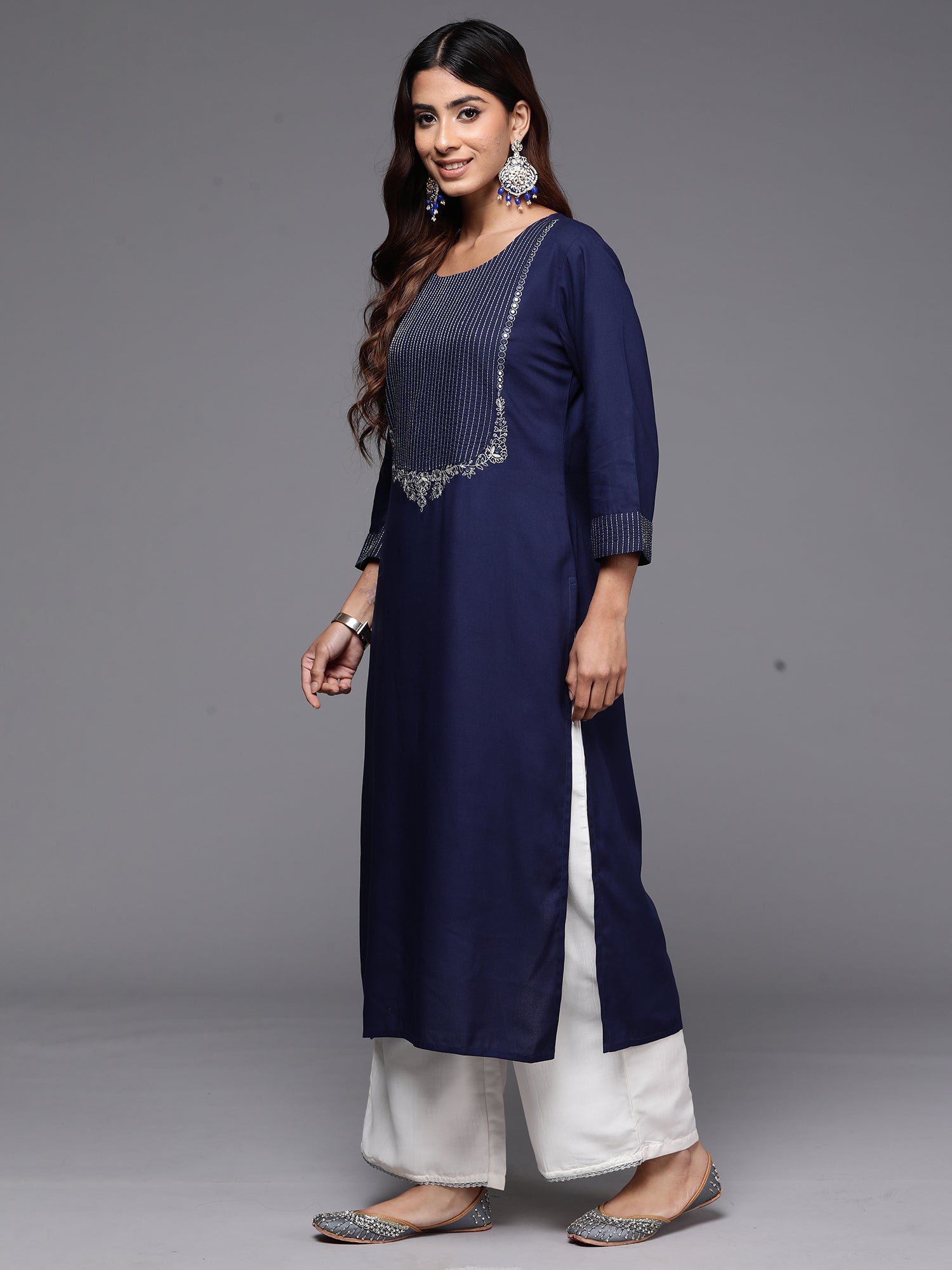 Women's Navy Blue Viscose Rayon Kurta - Taantav