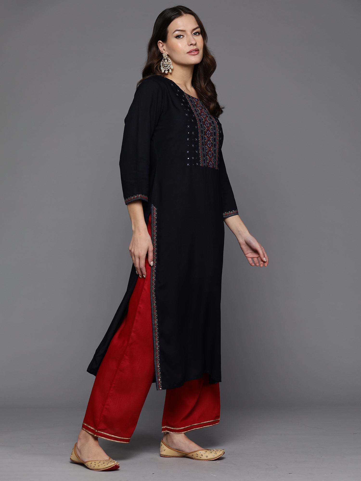 Women's Navy Blue Viscose Rayon Kurta - Taantav