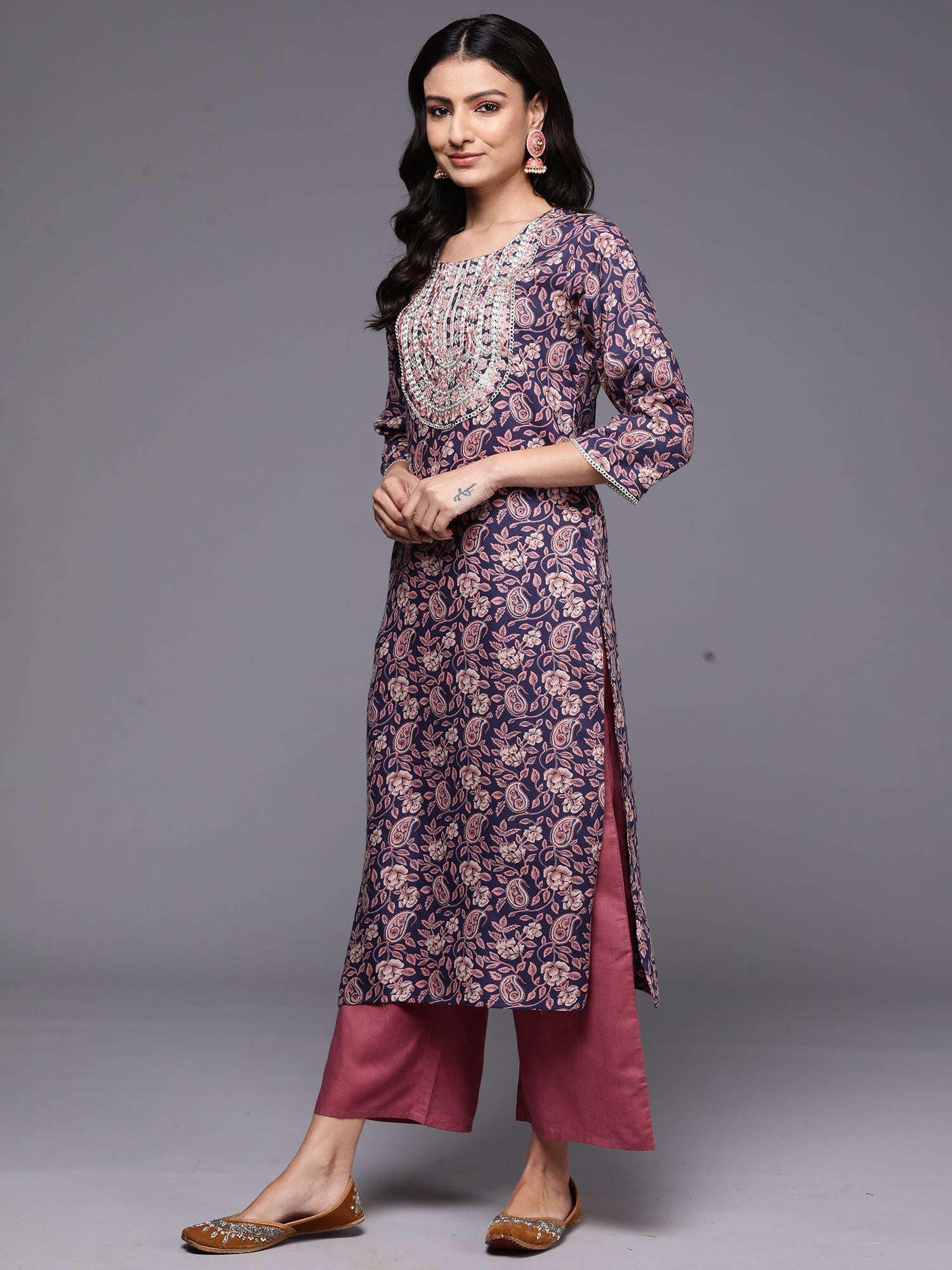 Women's Navy Blue Viscose Rayon Kurta - Taantav