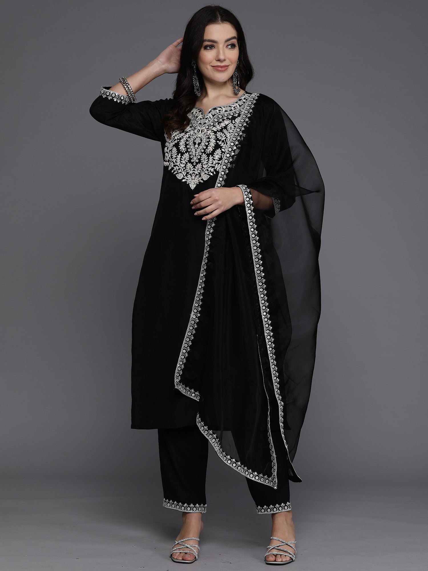 Women's Black Silk Blend Kurta Set - Taantav