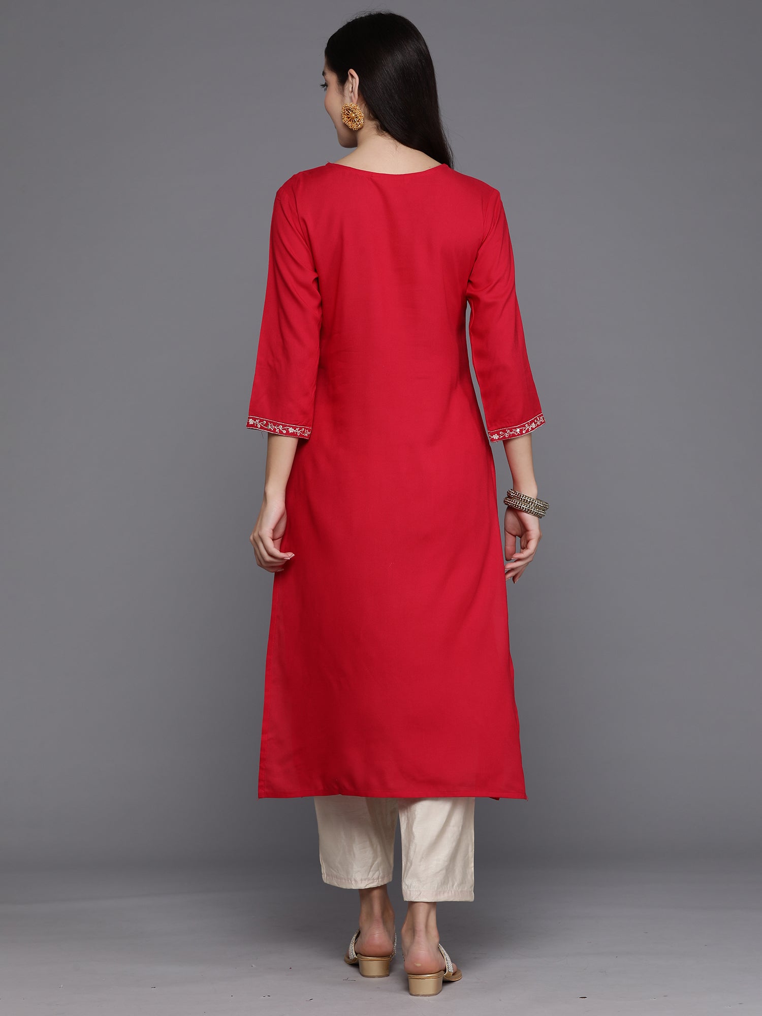 Women's Magenta Viscose Rayon Kurta - Taantav