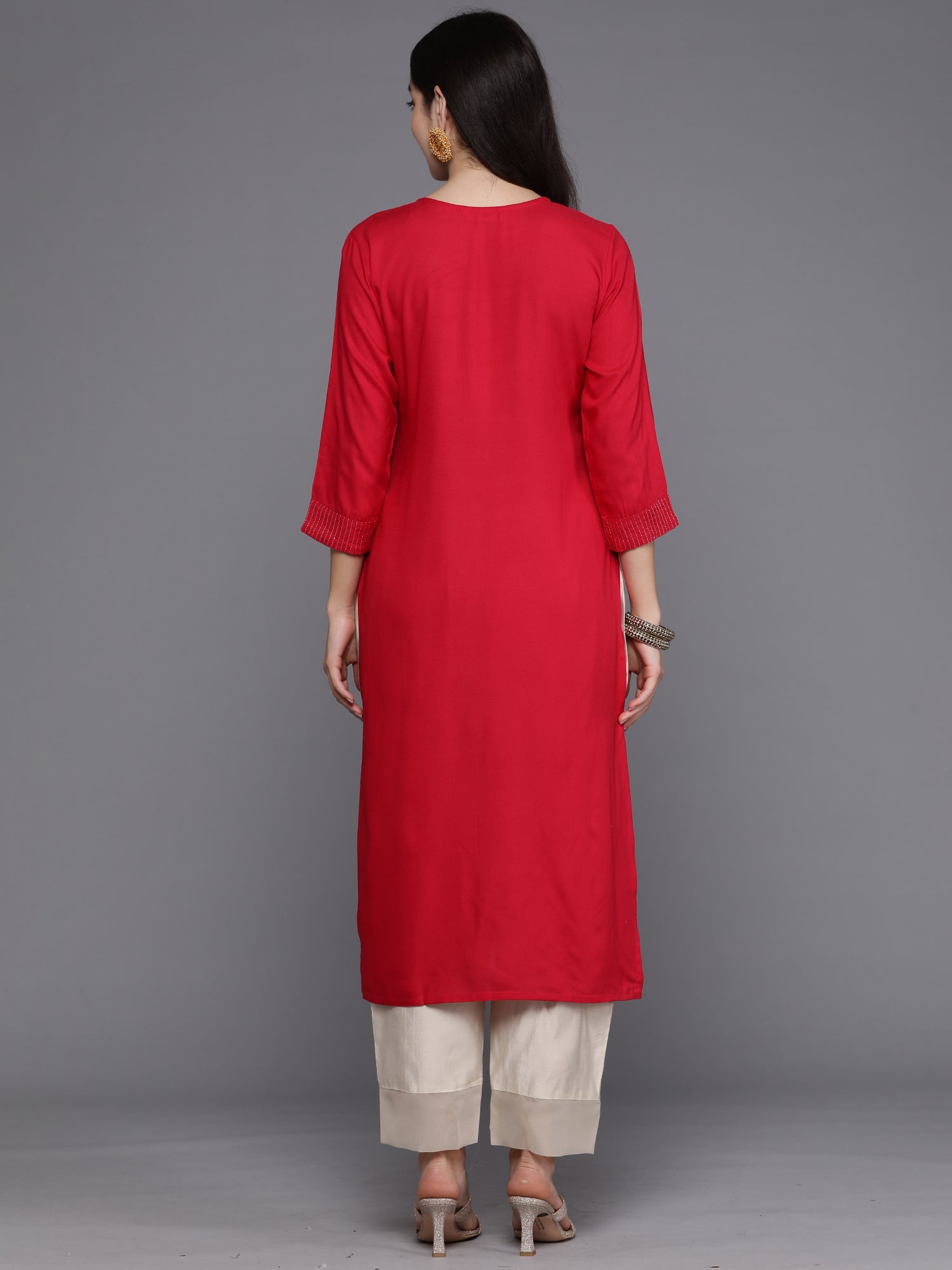 Women's Magenta Viscose Rayon Kurta - Taantav