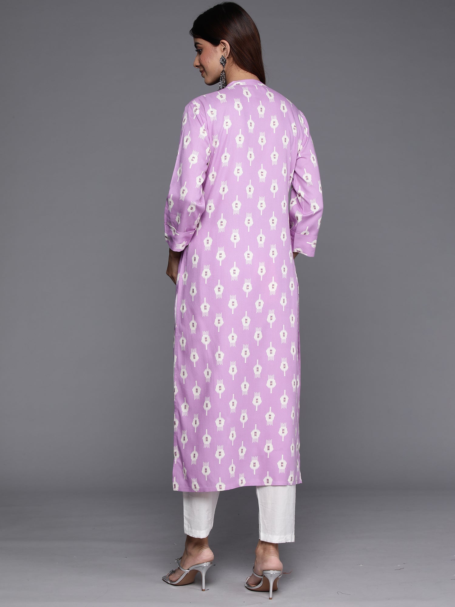 Women's Lavender Viscose Rayon Kurta - Taantav