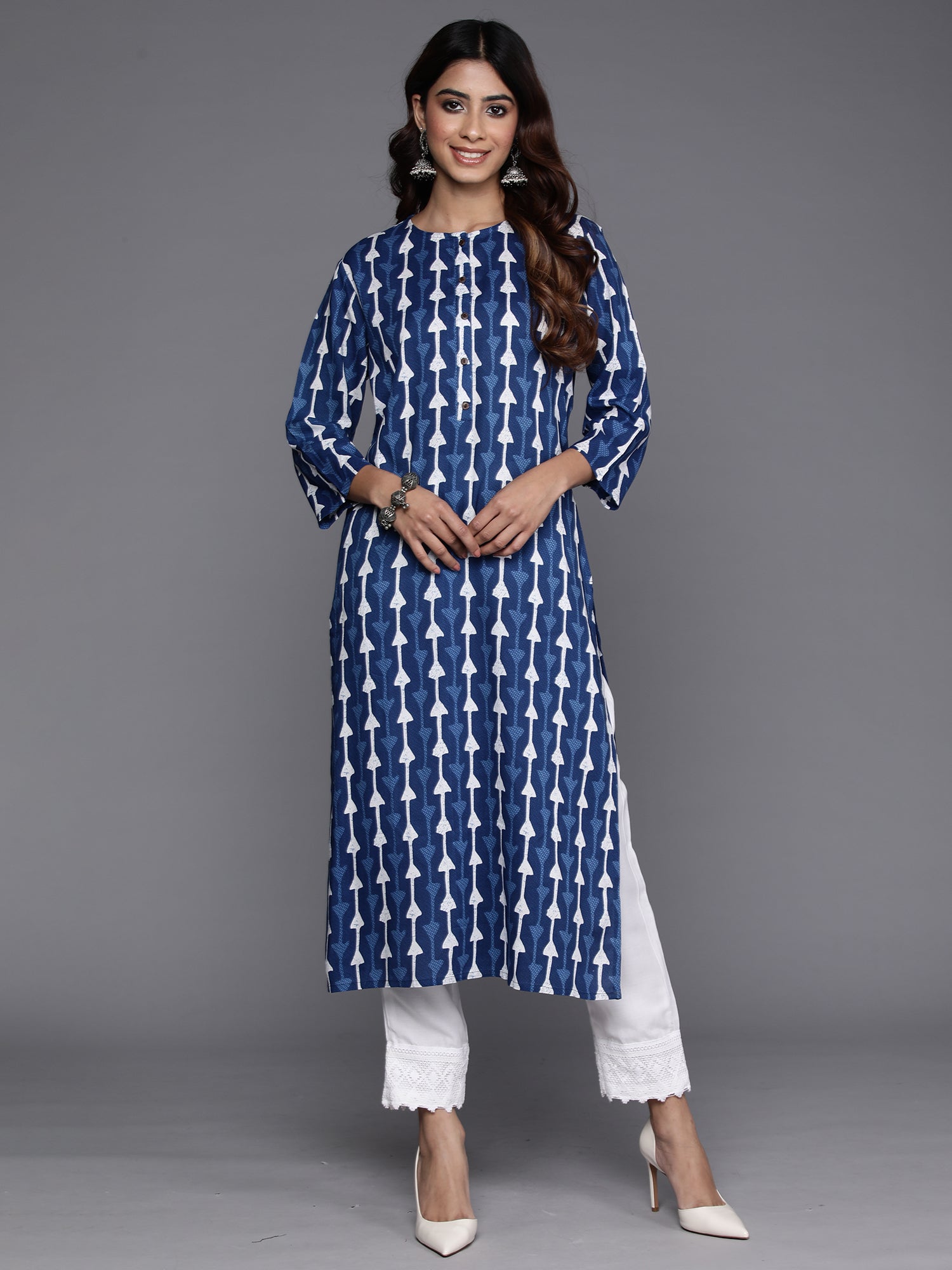 Women's Navy Blue Viscose Rayon Kurta - Taantav