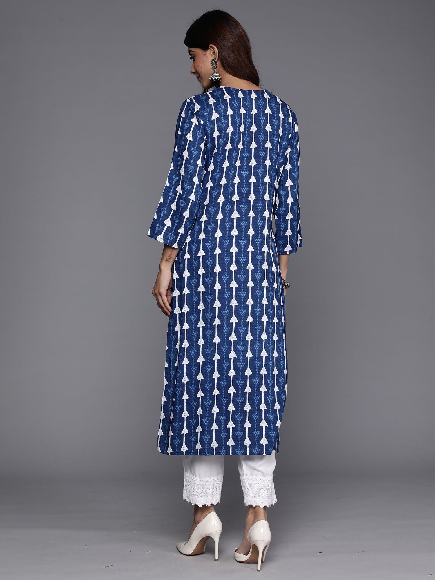 Women's Navy Blue Viscose Rayon Kurta - Taantav