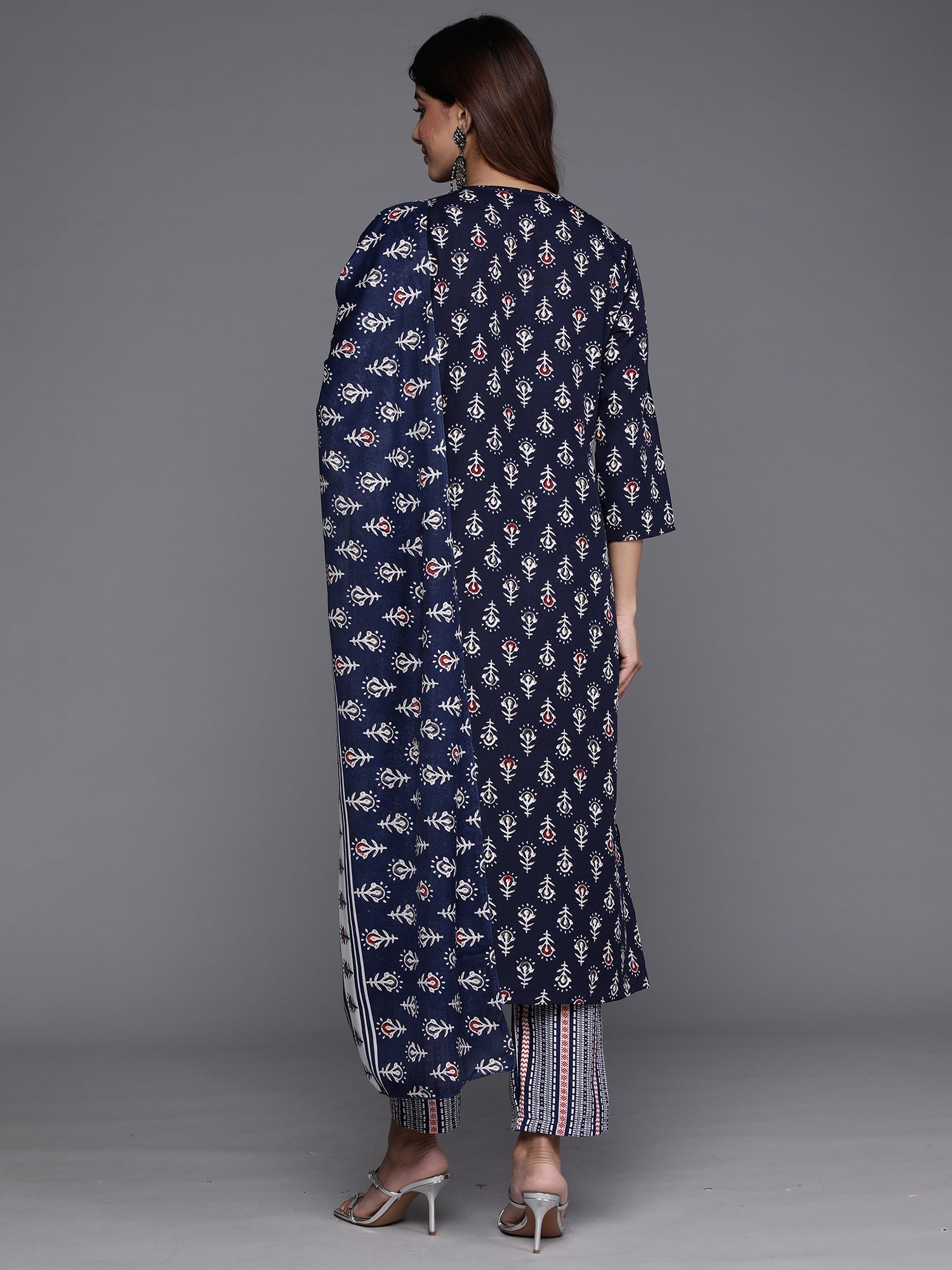 Women's Navy Blue Cotton Blend Kurta Set - Taantav