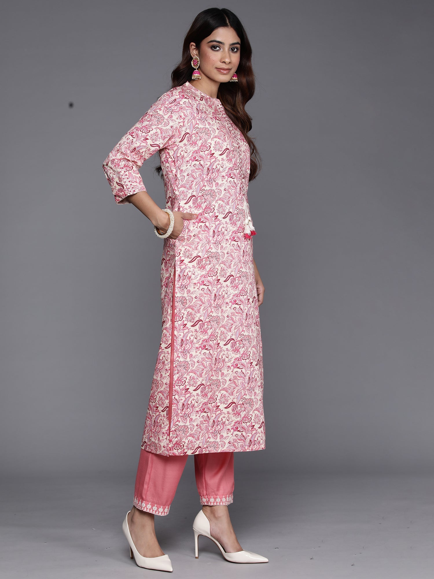 Women's Pink Viscose Rayon Kurta - Taantav