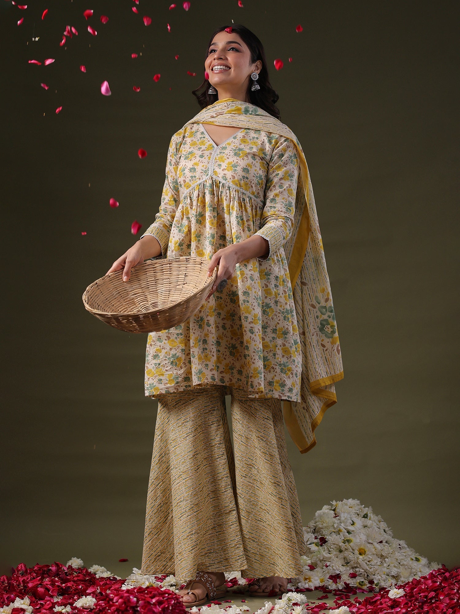 Women's Beige Pure Cotton Kurta Set - Taantav