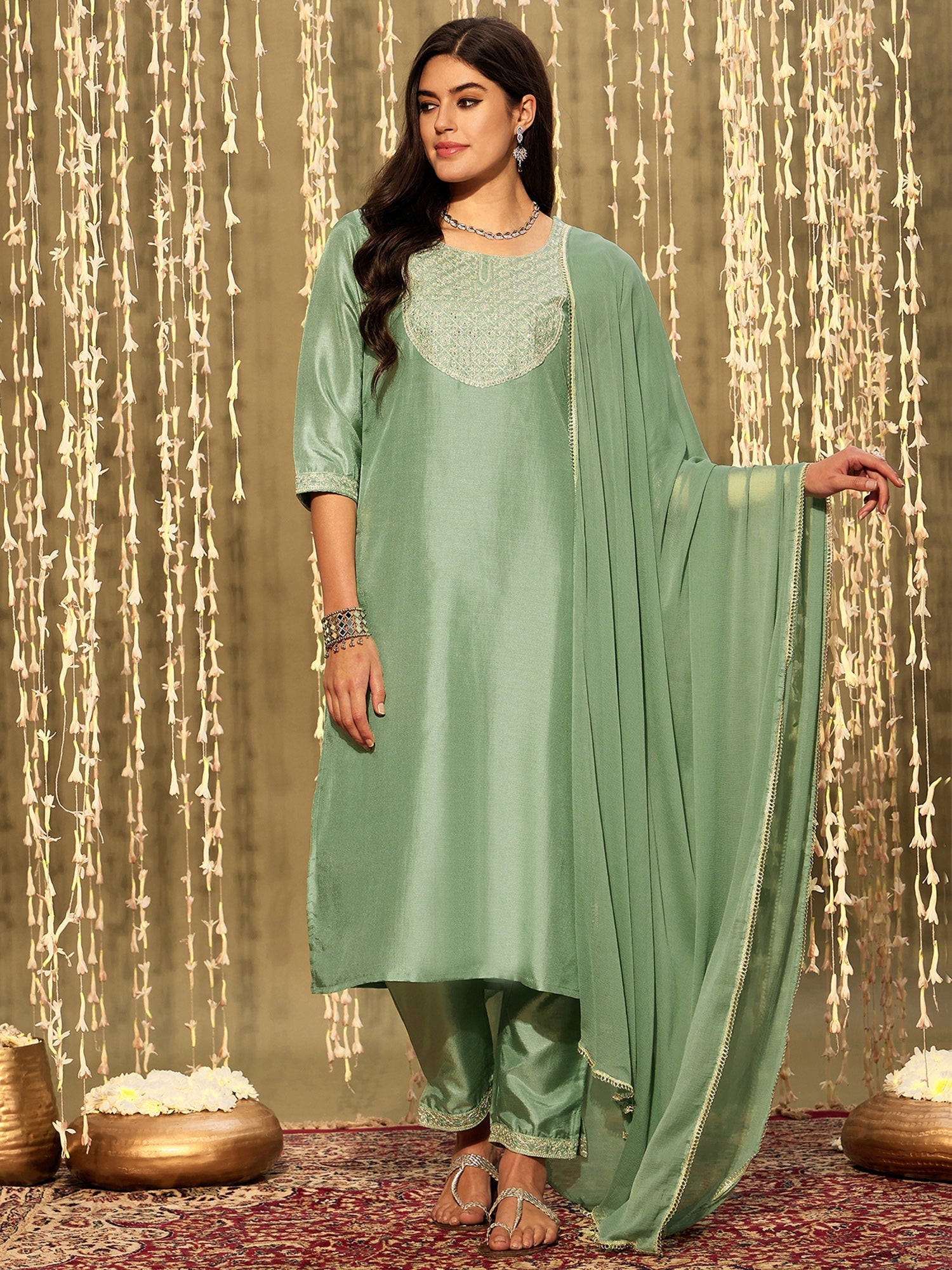 Women's Green Silk Blend Kurta Set - Taantav