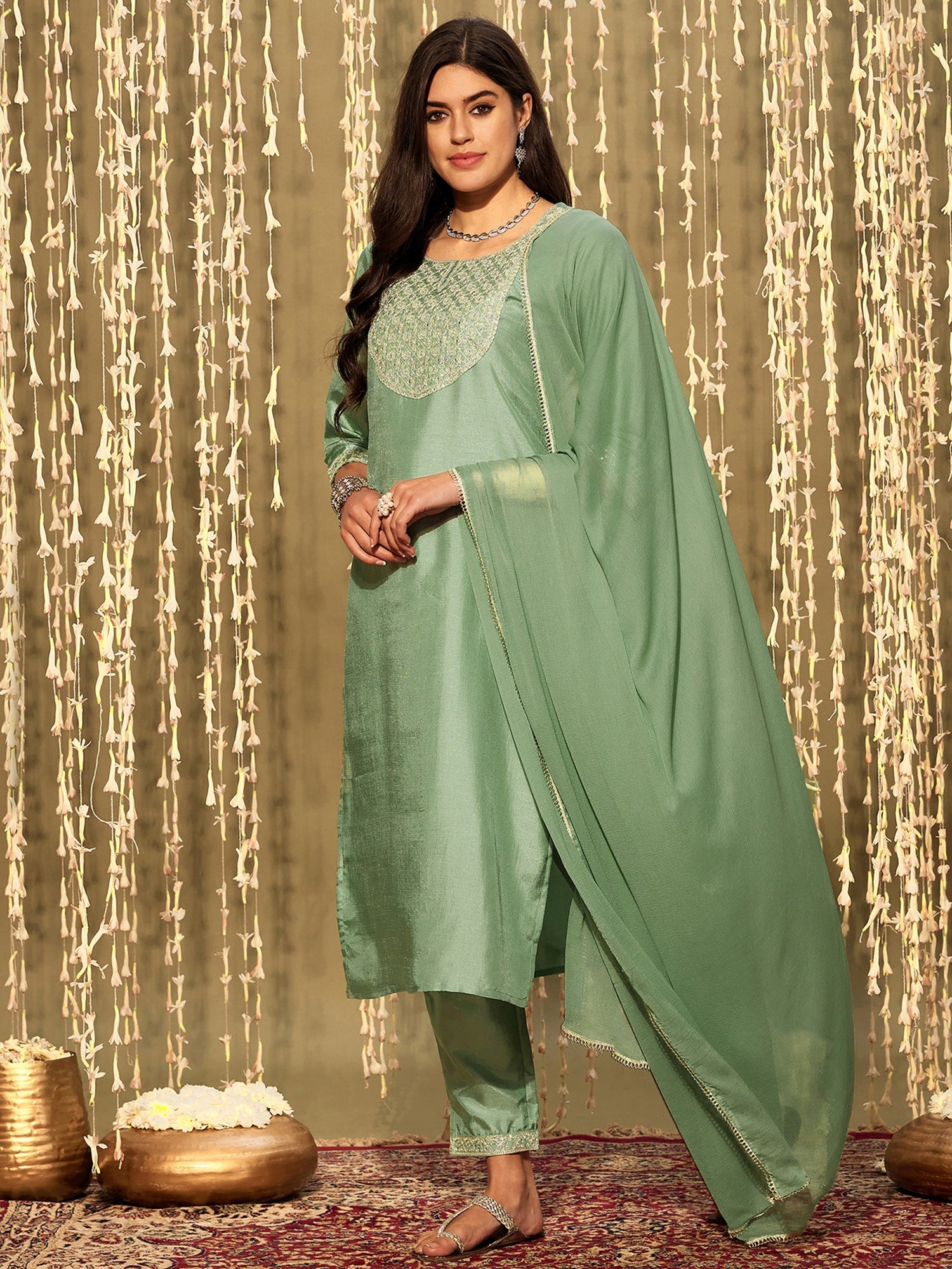 Women's Green Silk Blend Kurta Set - Taantav