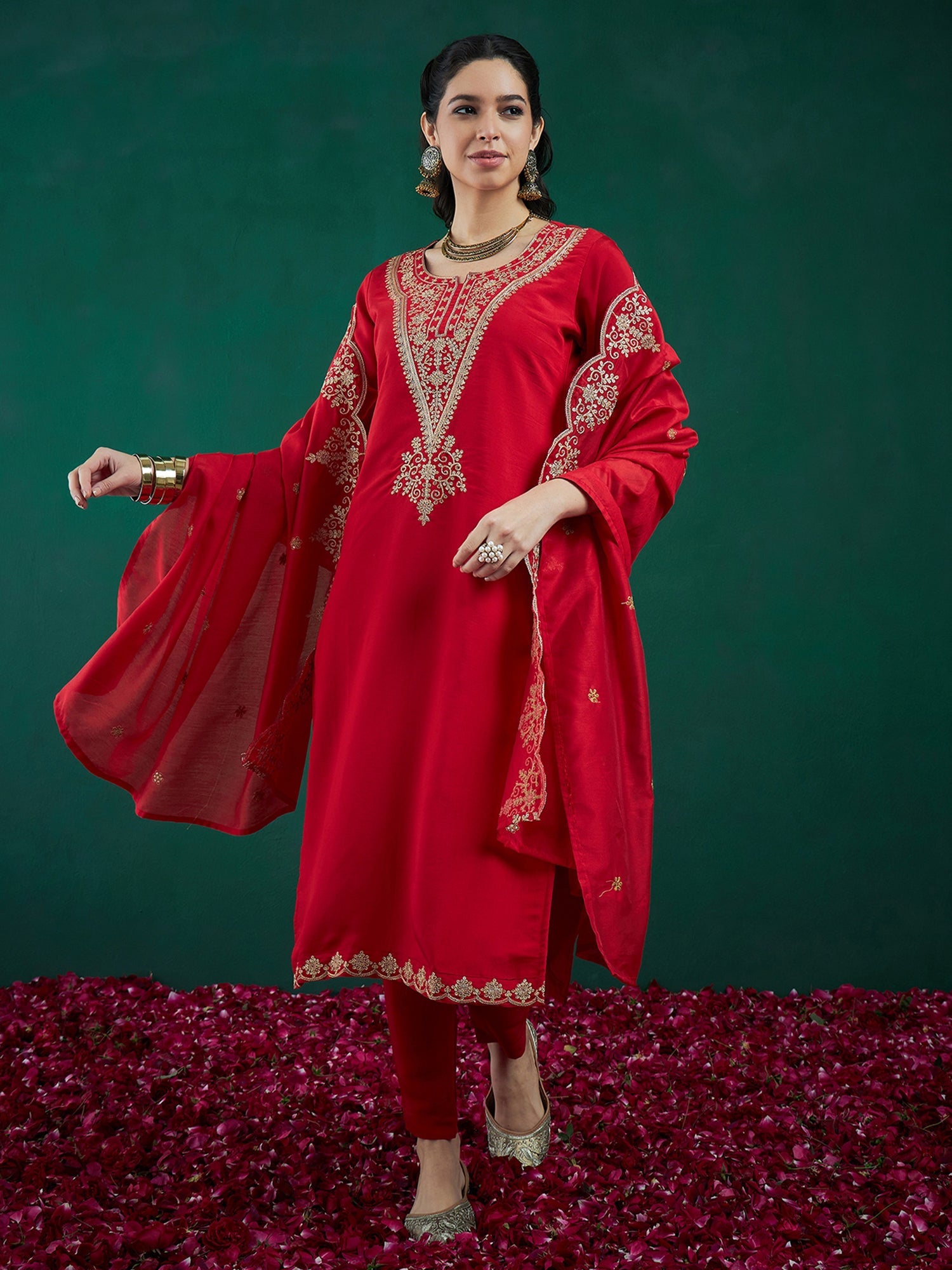 Women's Red Silk Blend Kurta Set - Taantav