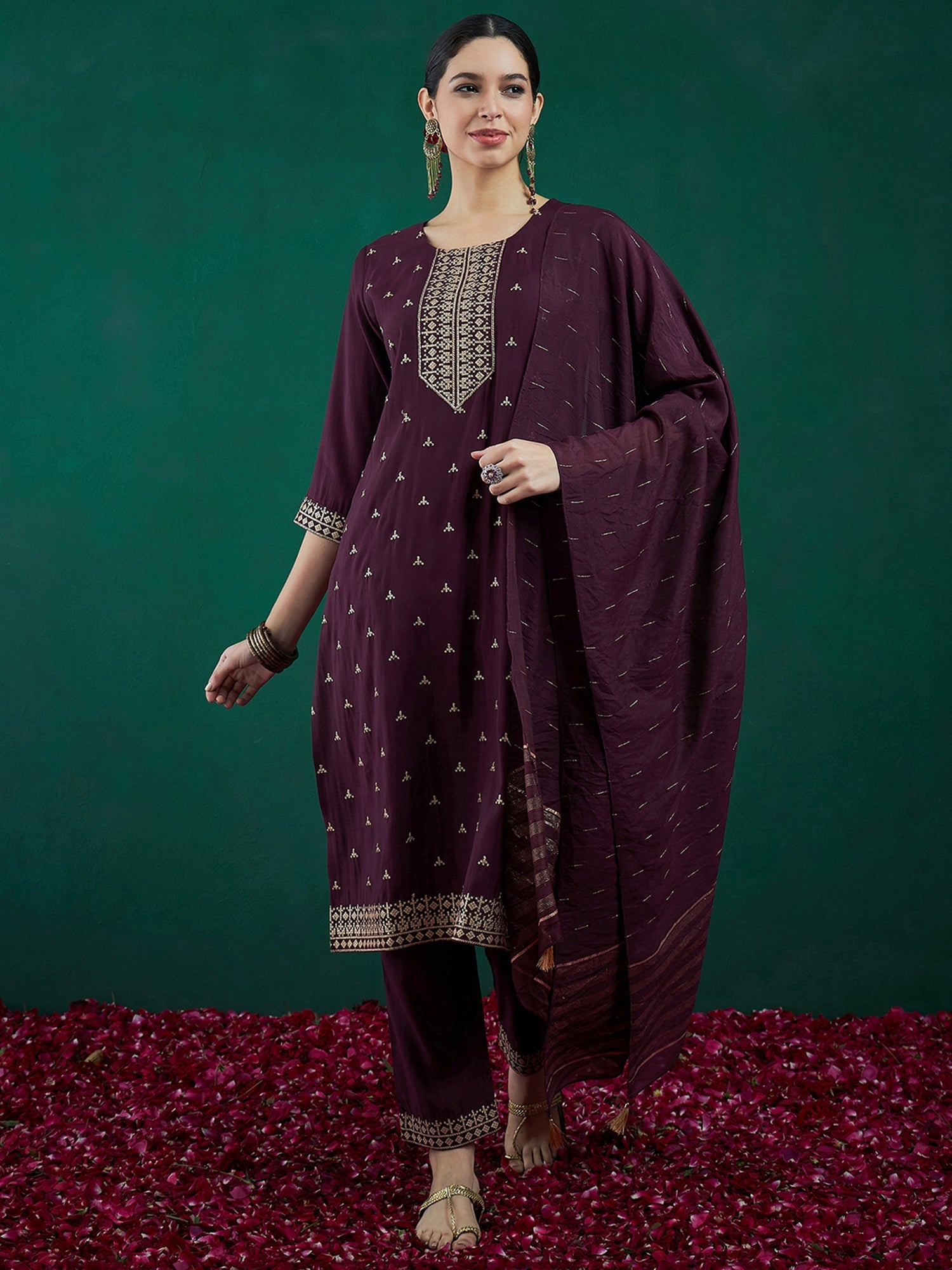 Women's Burgundy Chanderi Silk Kurta Set - Taantav