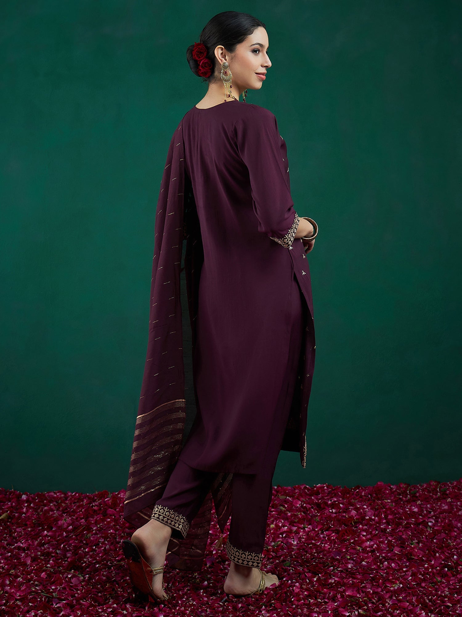 Women's Burgundy Chanderi Silk Kurta Set - Taantav