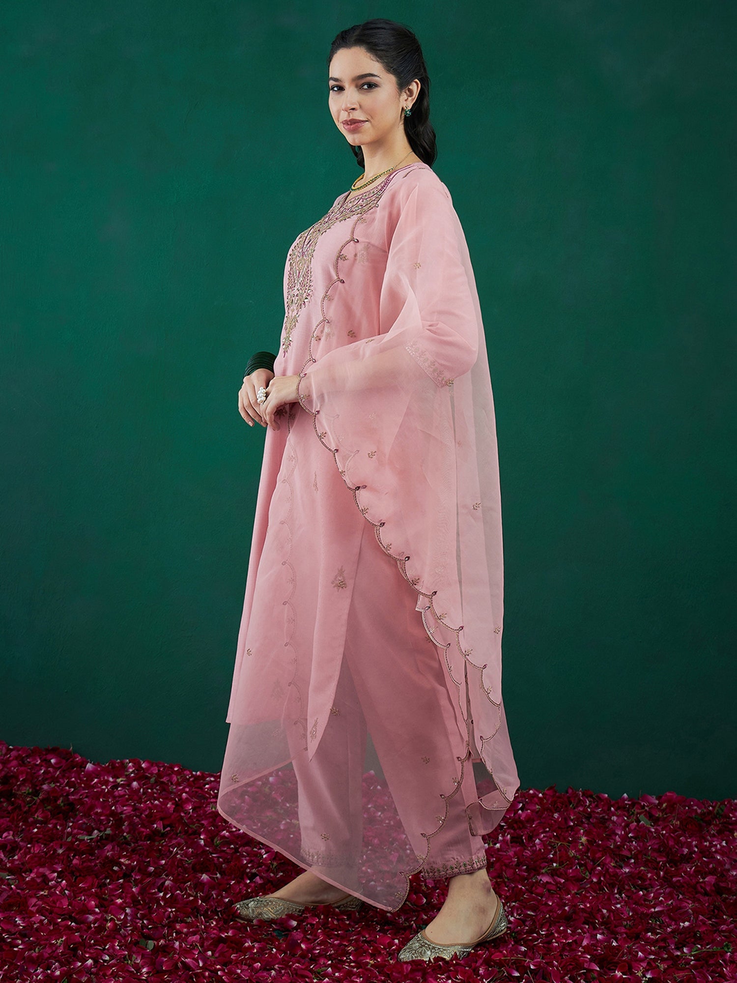 Women's Pink Silk Blend Kurta Set - Taantav