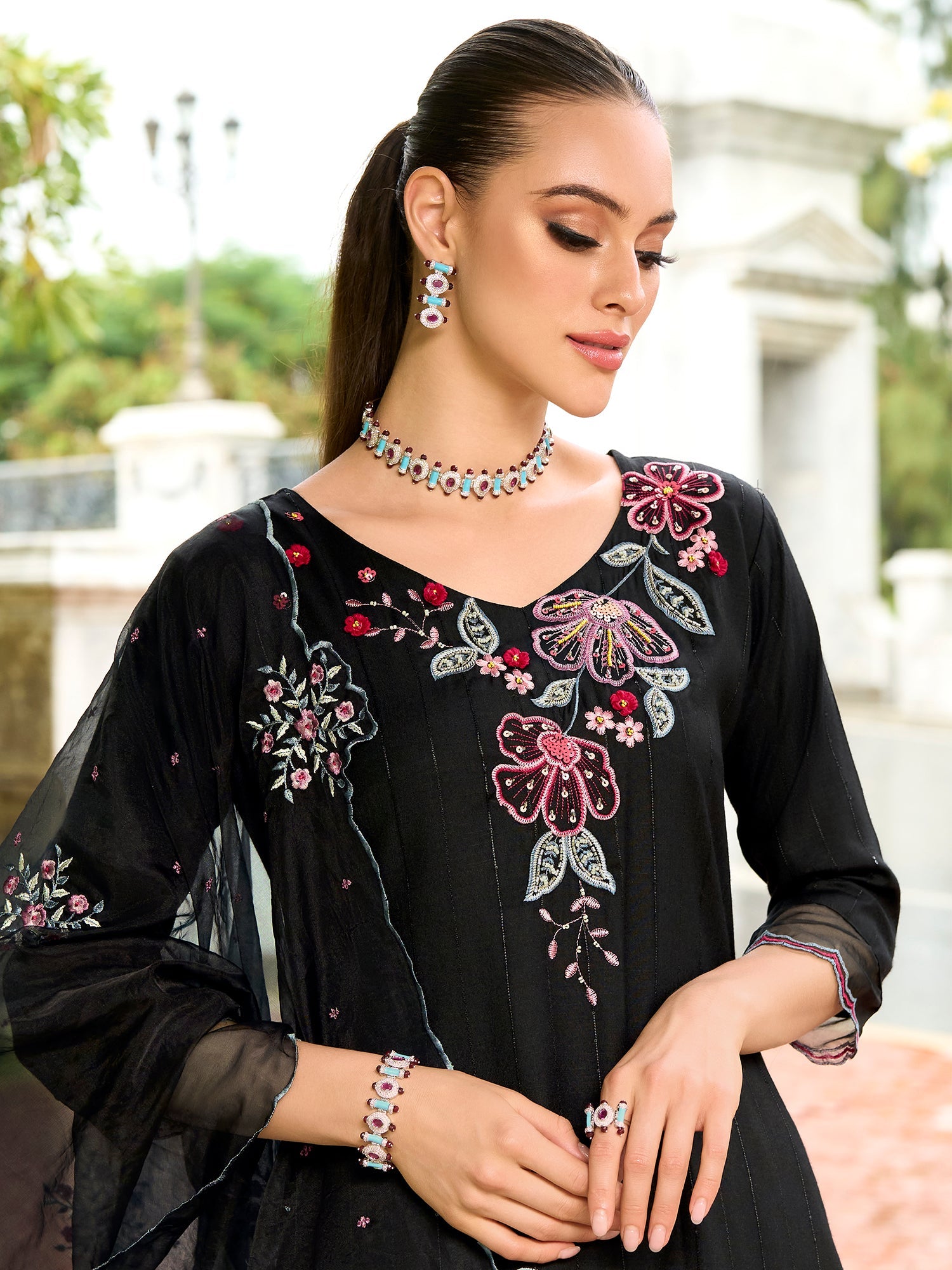 Women's Black Silk Blend Kurta Set - Taantav