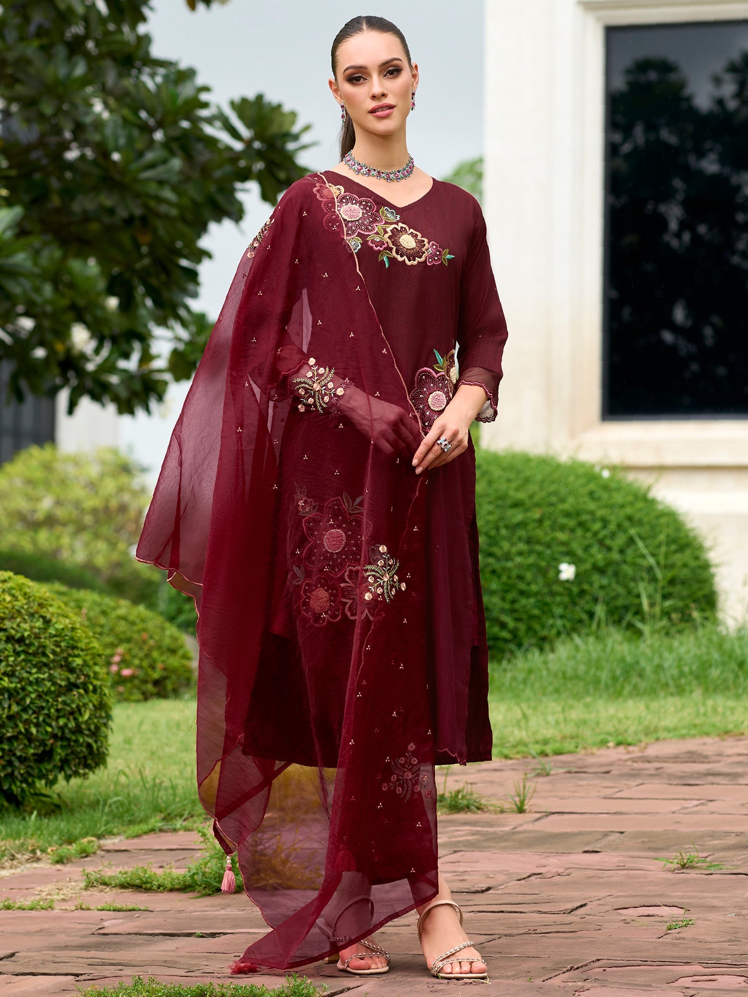 Women's Maroon Silk Blend Kurta Set - Taantav