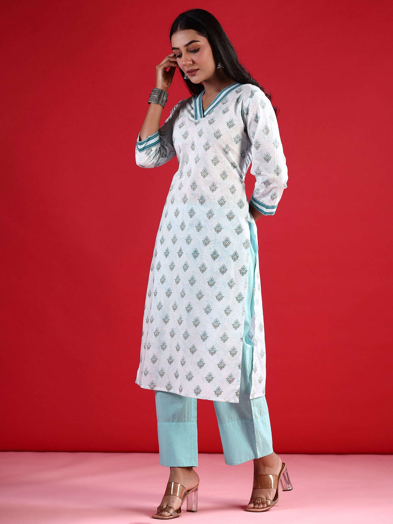 Women's White Cotton Kurta - Taantav