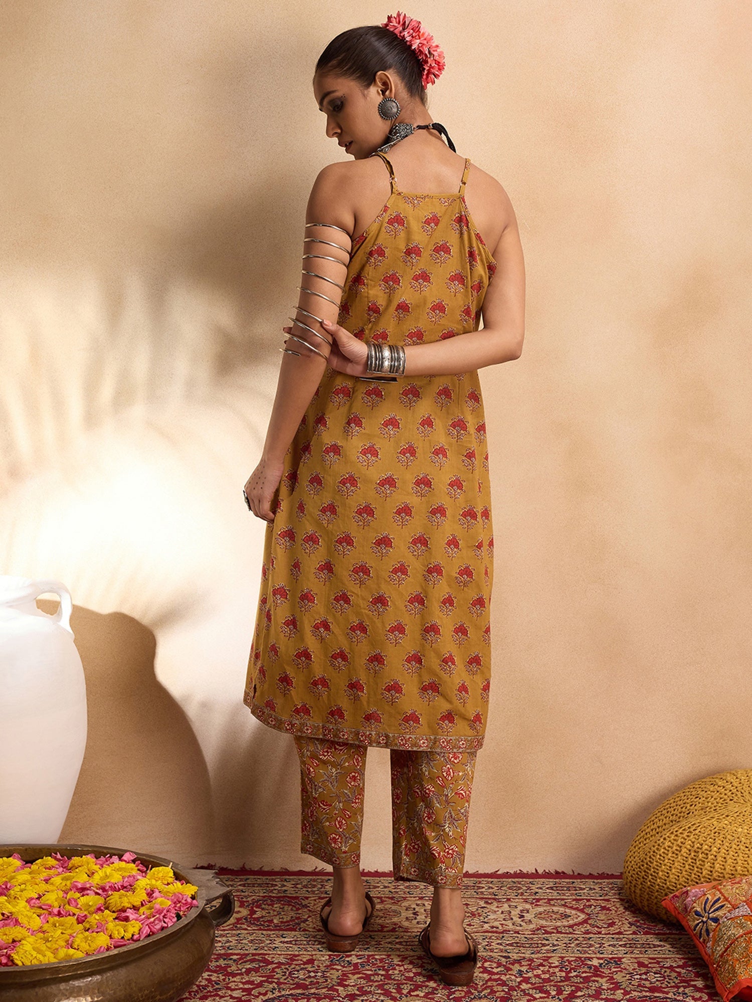 Women's Mustard Pure Cotton Kurta Set - Taantav