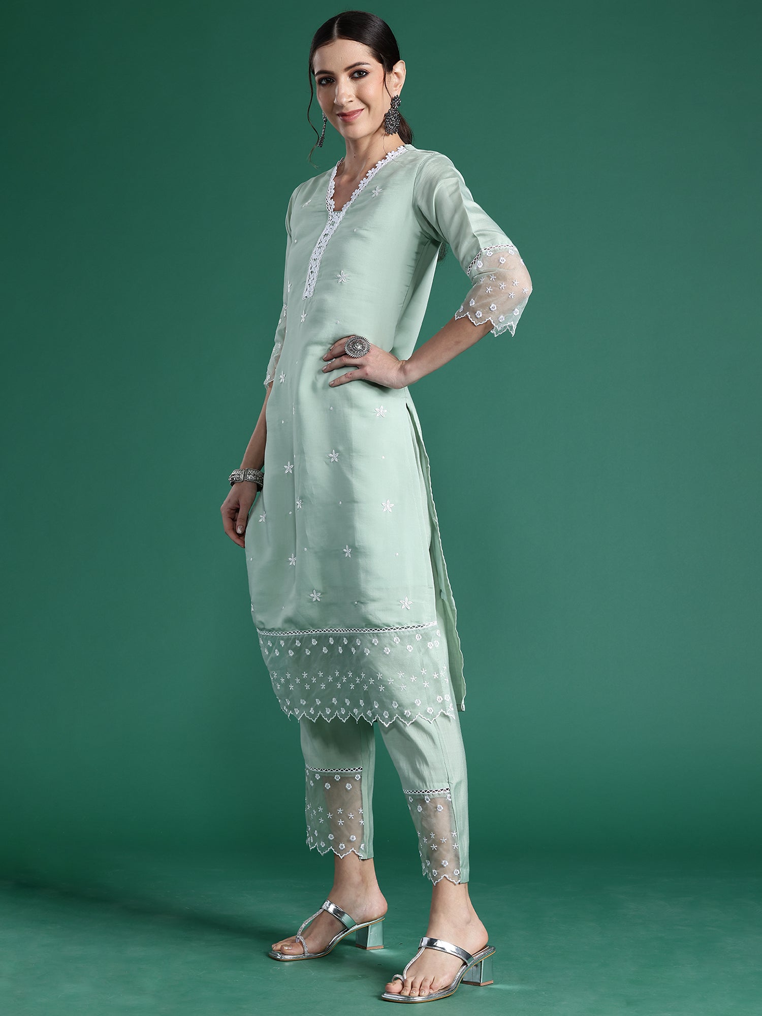 Women's Sea Green Silk Blend Kurta Set - Taantav