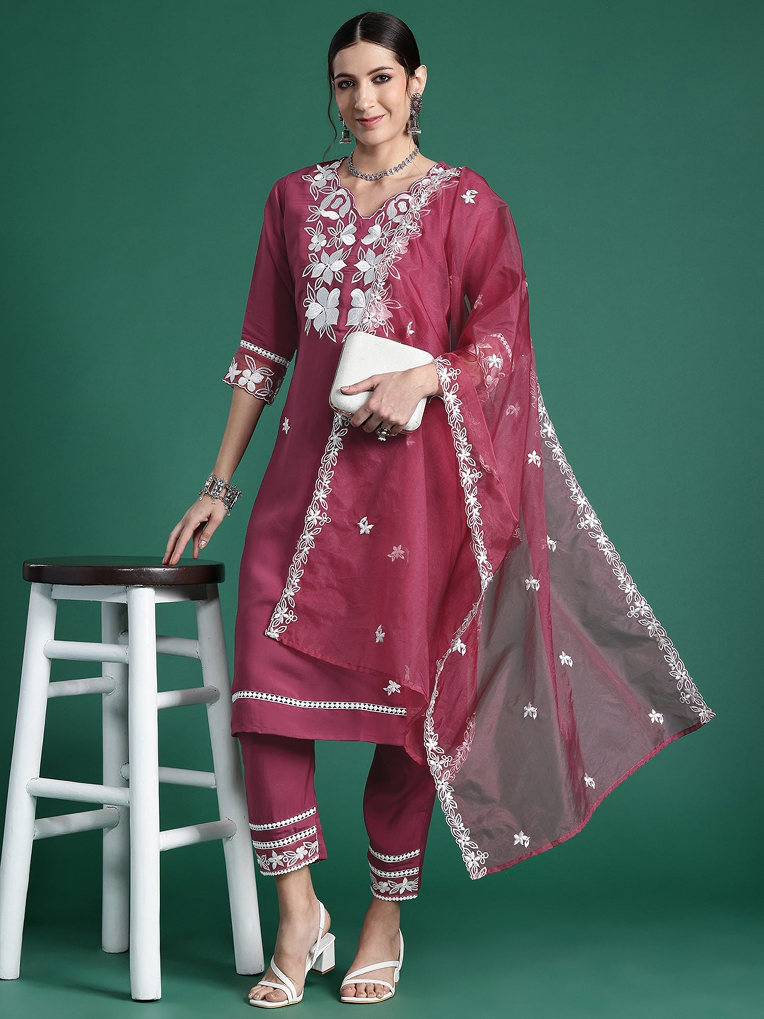 Women's Pink Silk Blend Kurta Set - Taantav