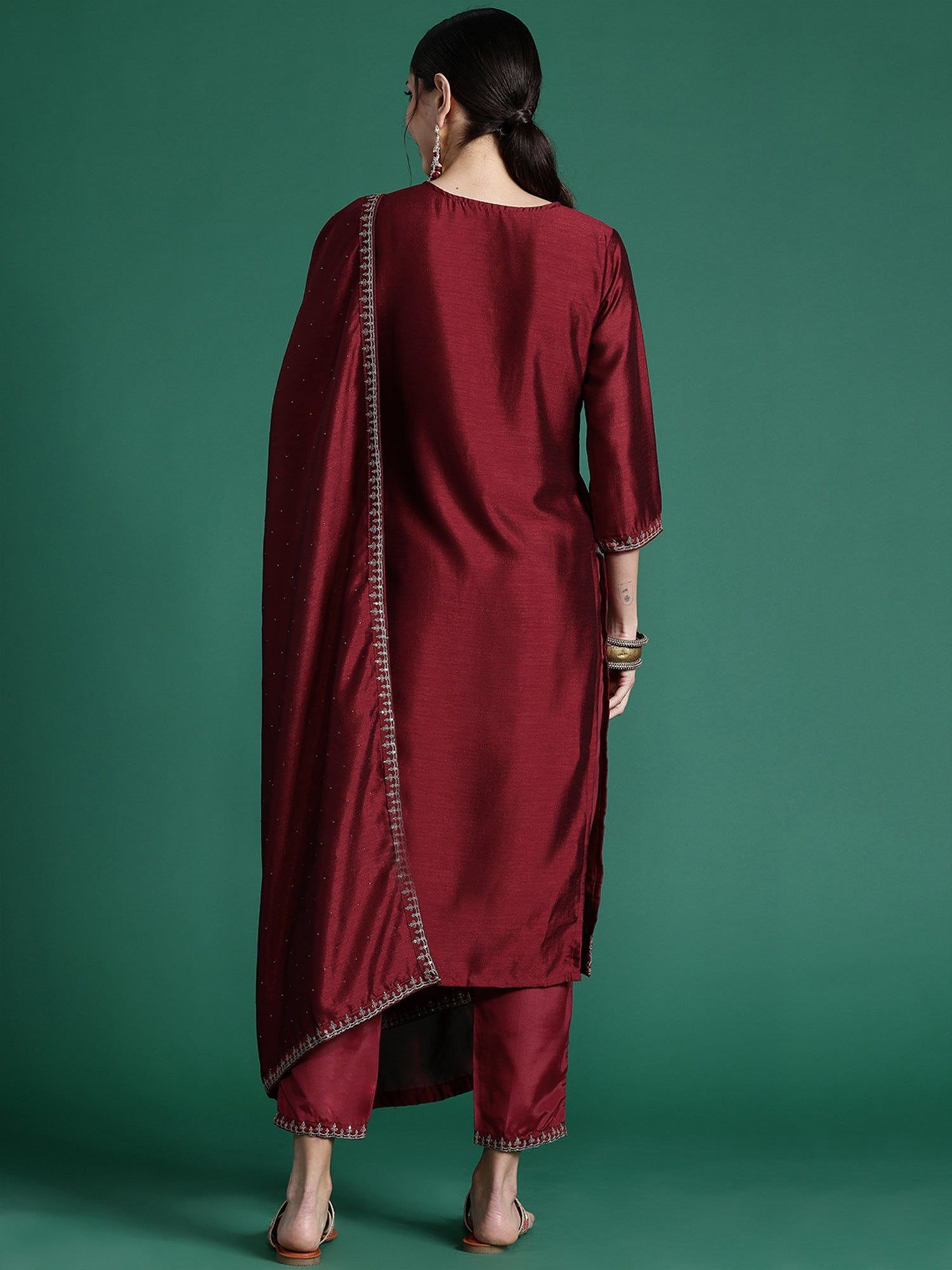 Women's Maroon Silk Blend Kurta Set - Taantav