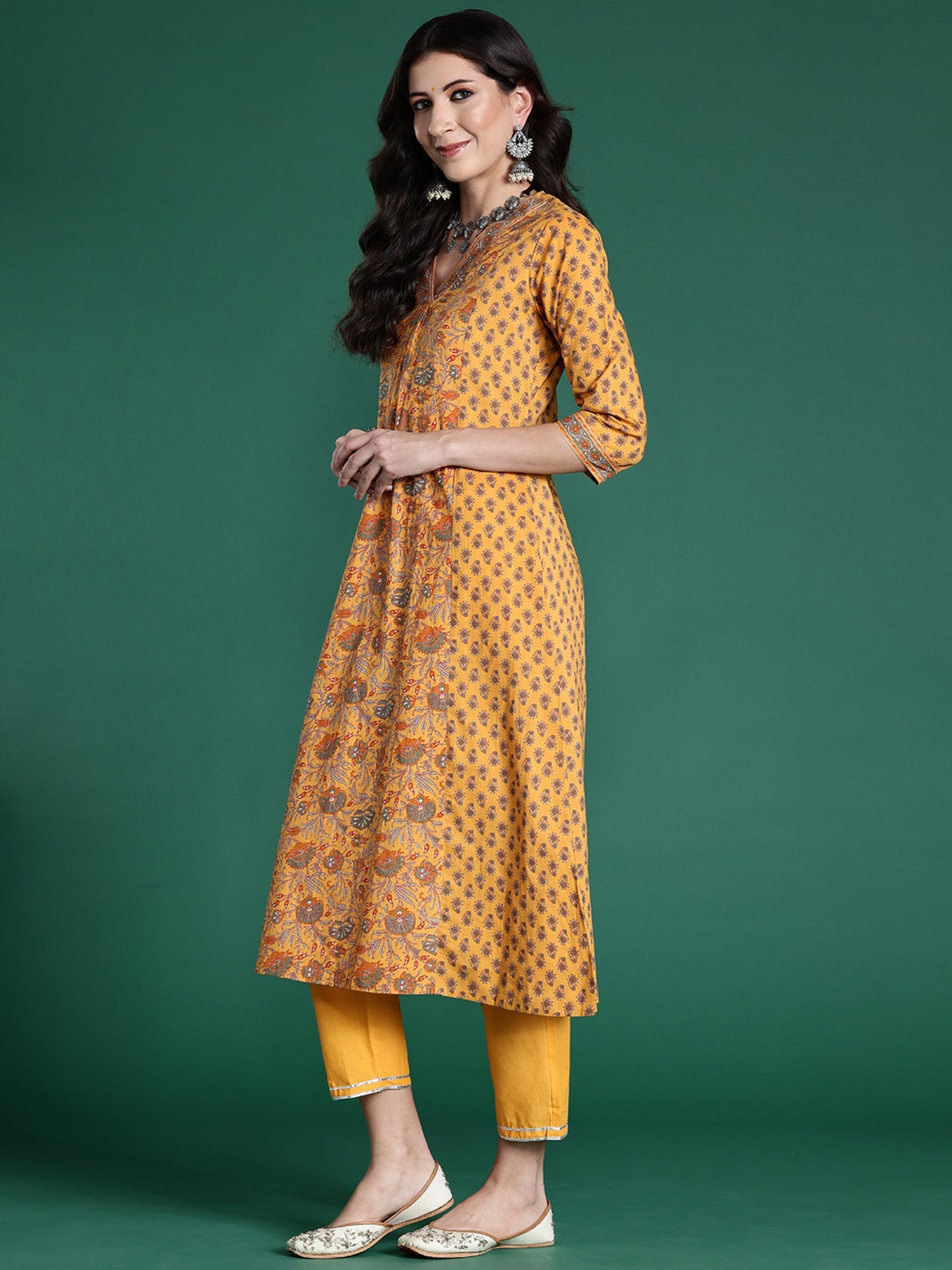 Women's Yellow Pure Cotton Kurta Set - Taantav