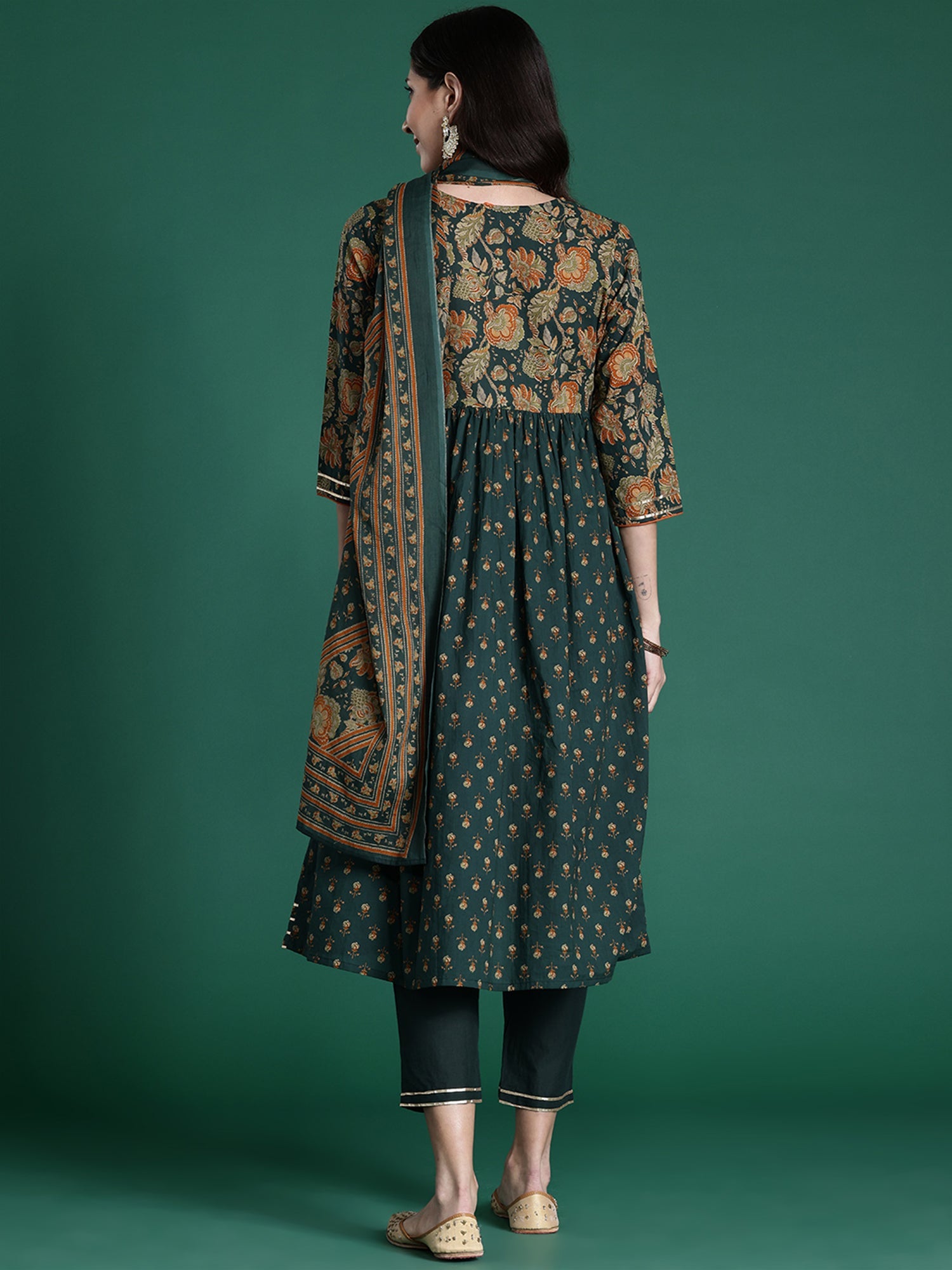 Women's Green Pure Cotton Kurta Set - Taantav