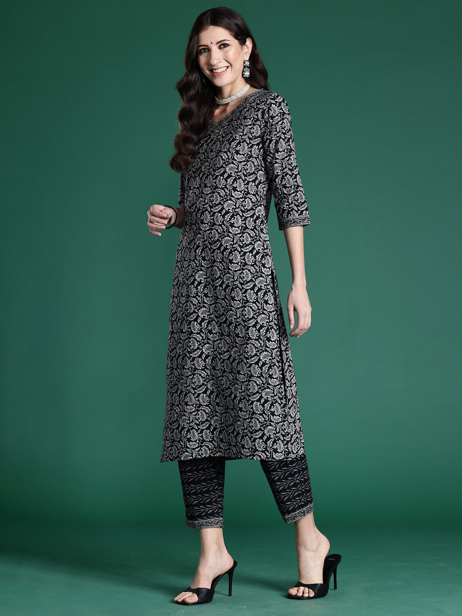 Women's Black Pure Cotton Kurta Set - Taantav