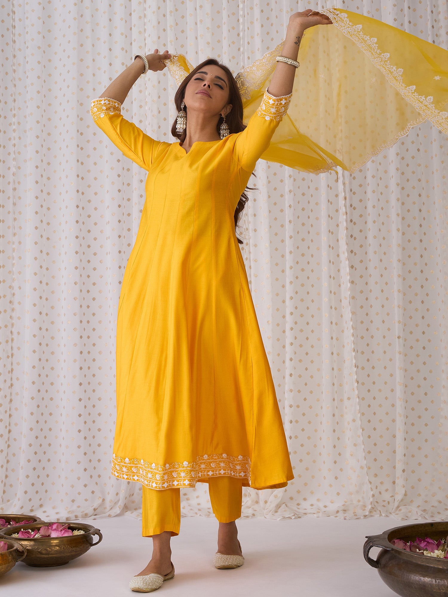 Women's Yellow Liva Kurta Set - Taantav