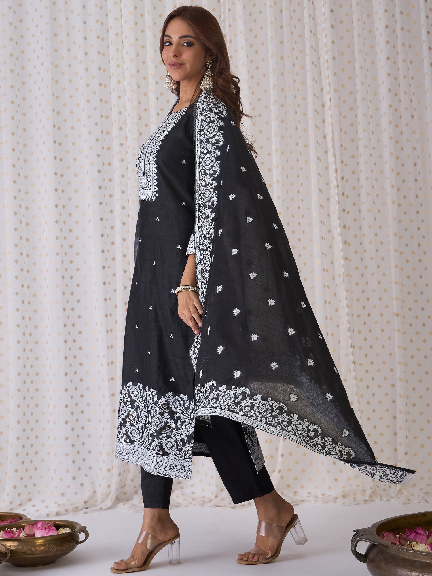 Women's Black Silk Blend Kurta Set - Taantav