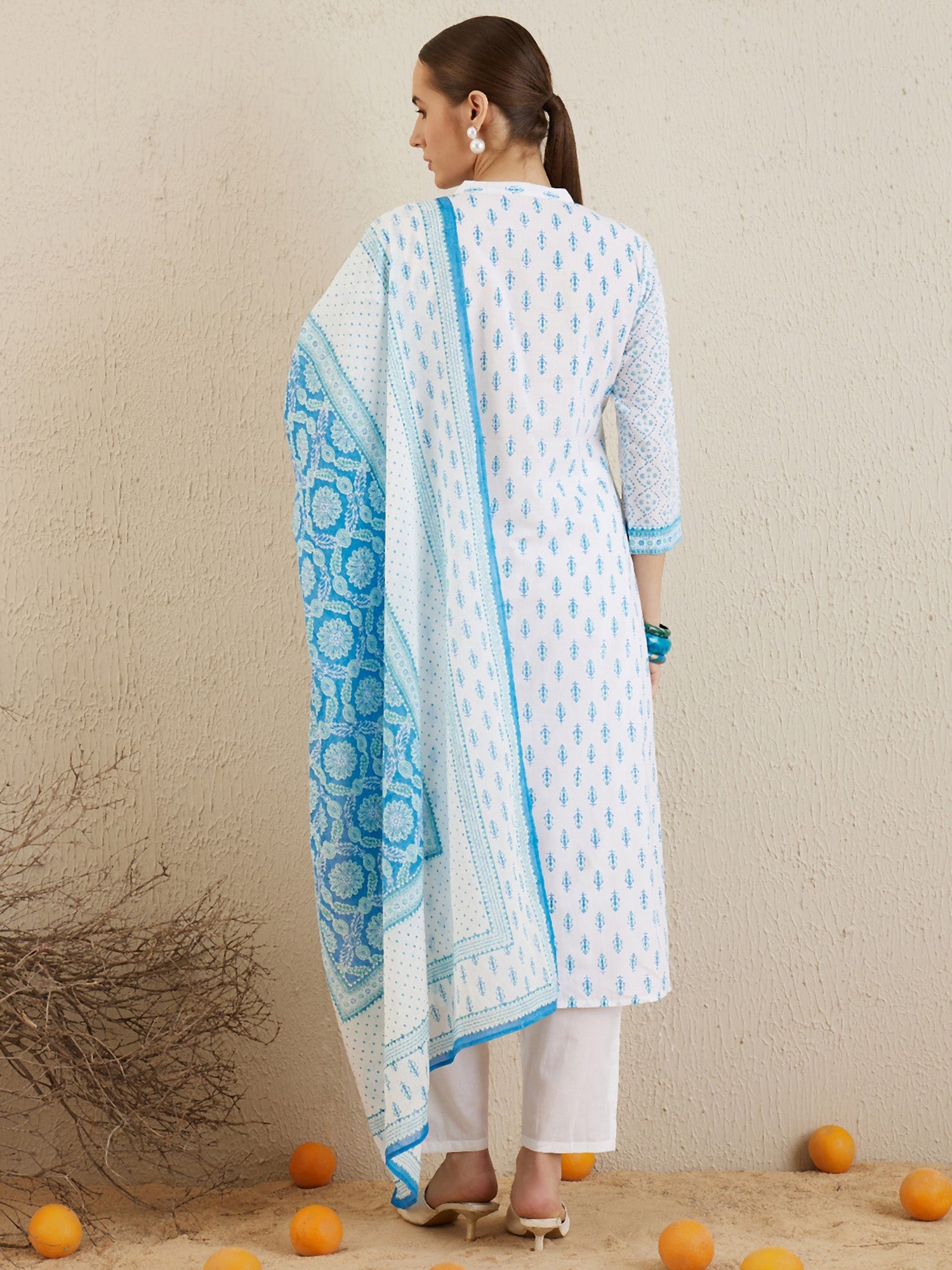 Women's Off White Pure Cotton Kurta Set - Taantav