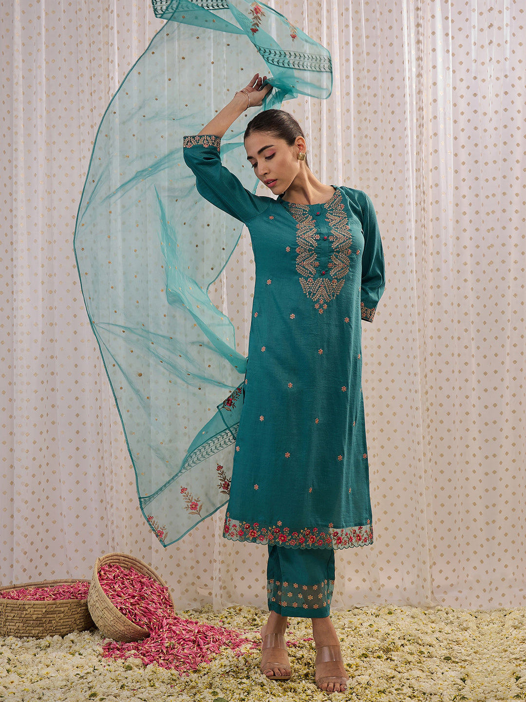 Women's Sea Green Silk Blend Kurta Set - Taantav