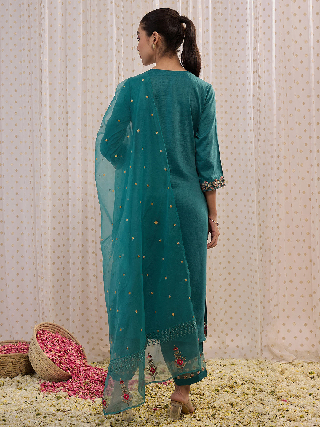 Women's Sea Green Silk Blend Kurta Set - Taantav