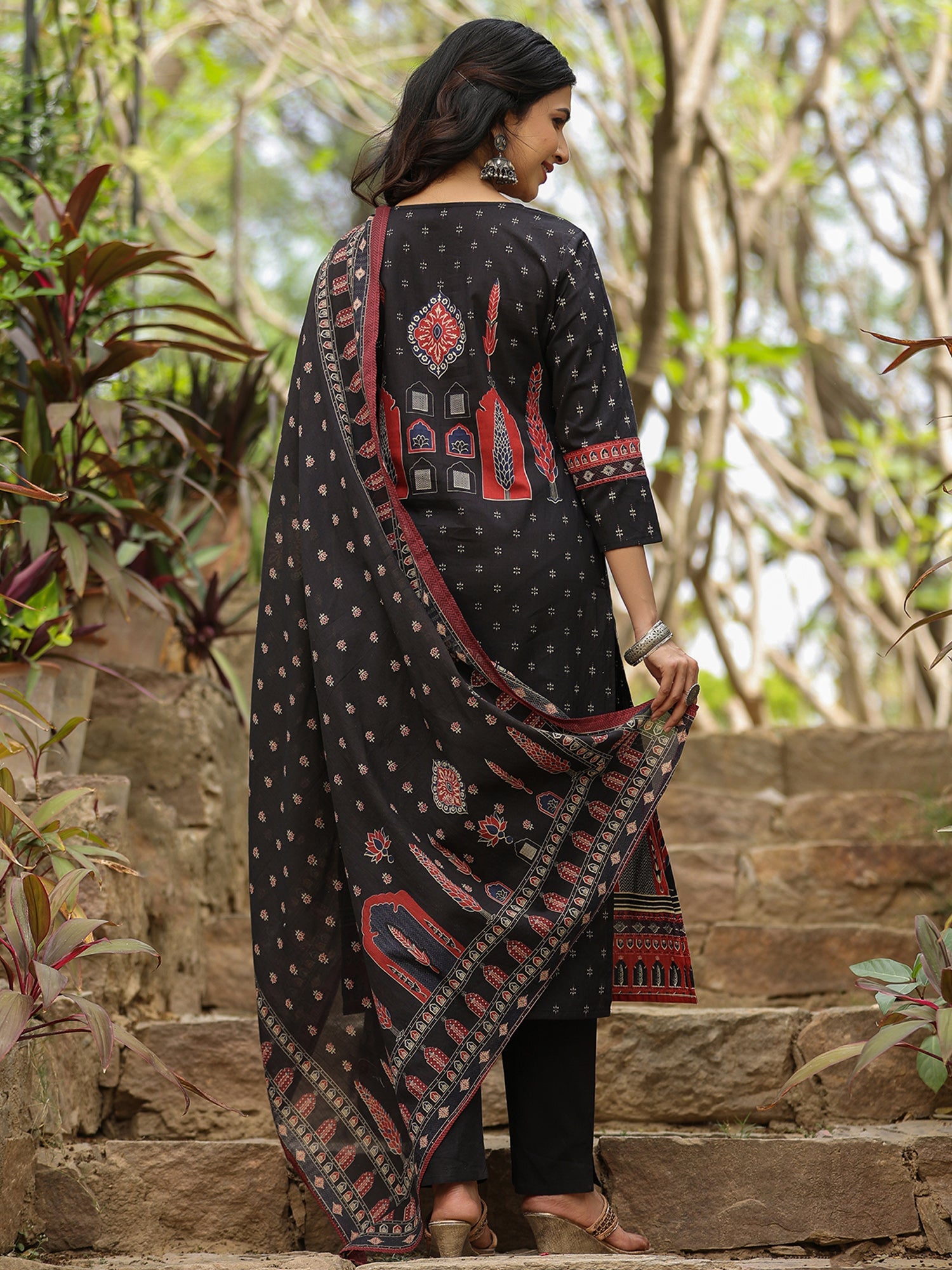 Women's Black Pure Cotton Kurta Set - Taantav