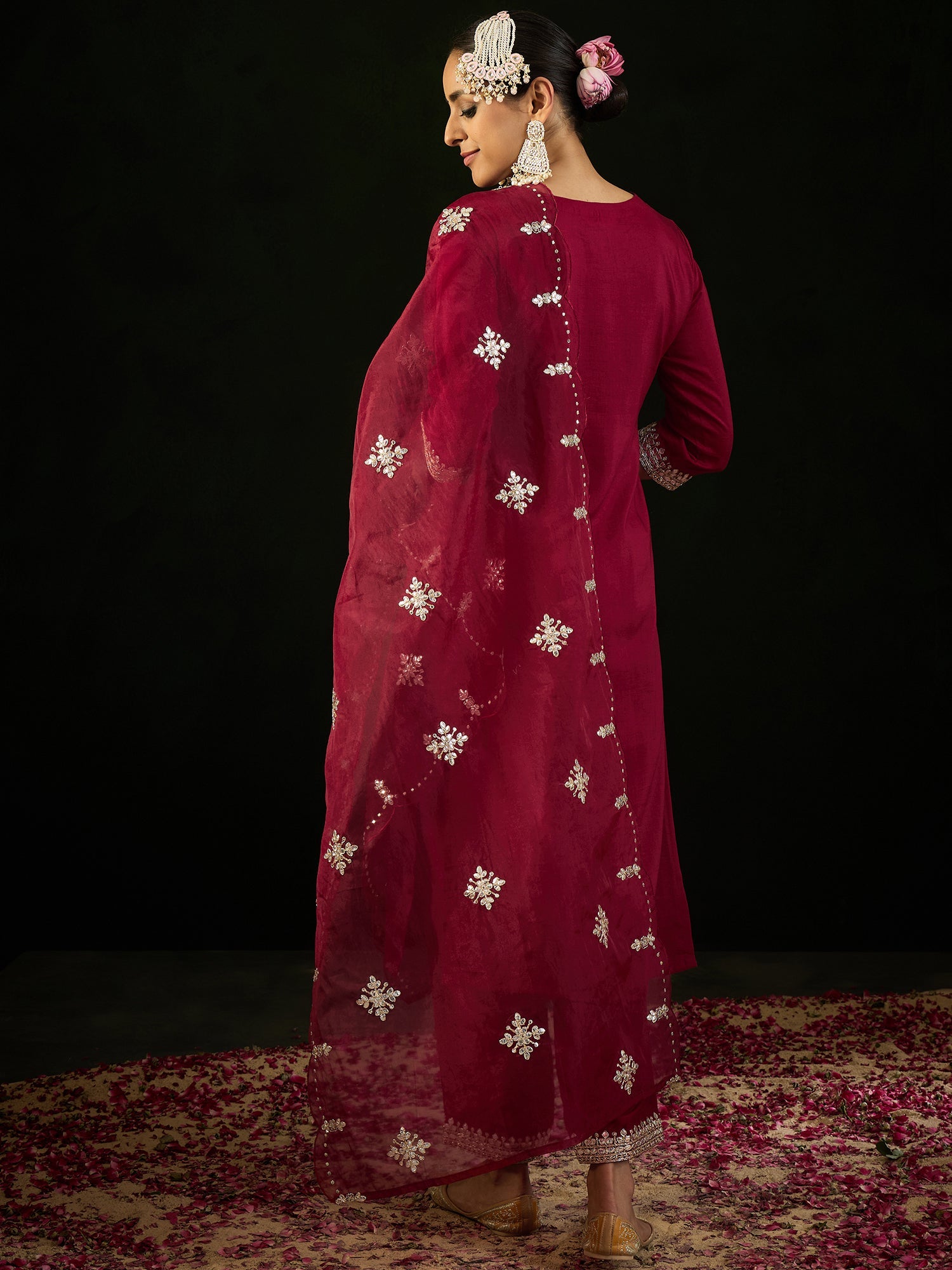 Women's Maroon Silk Blend Kurta Set - Taantav