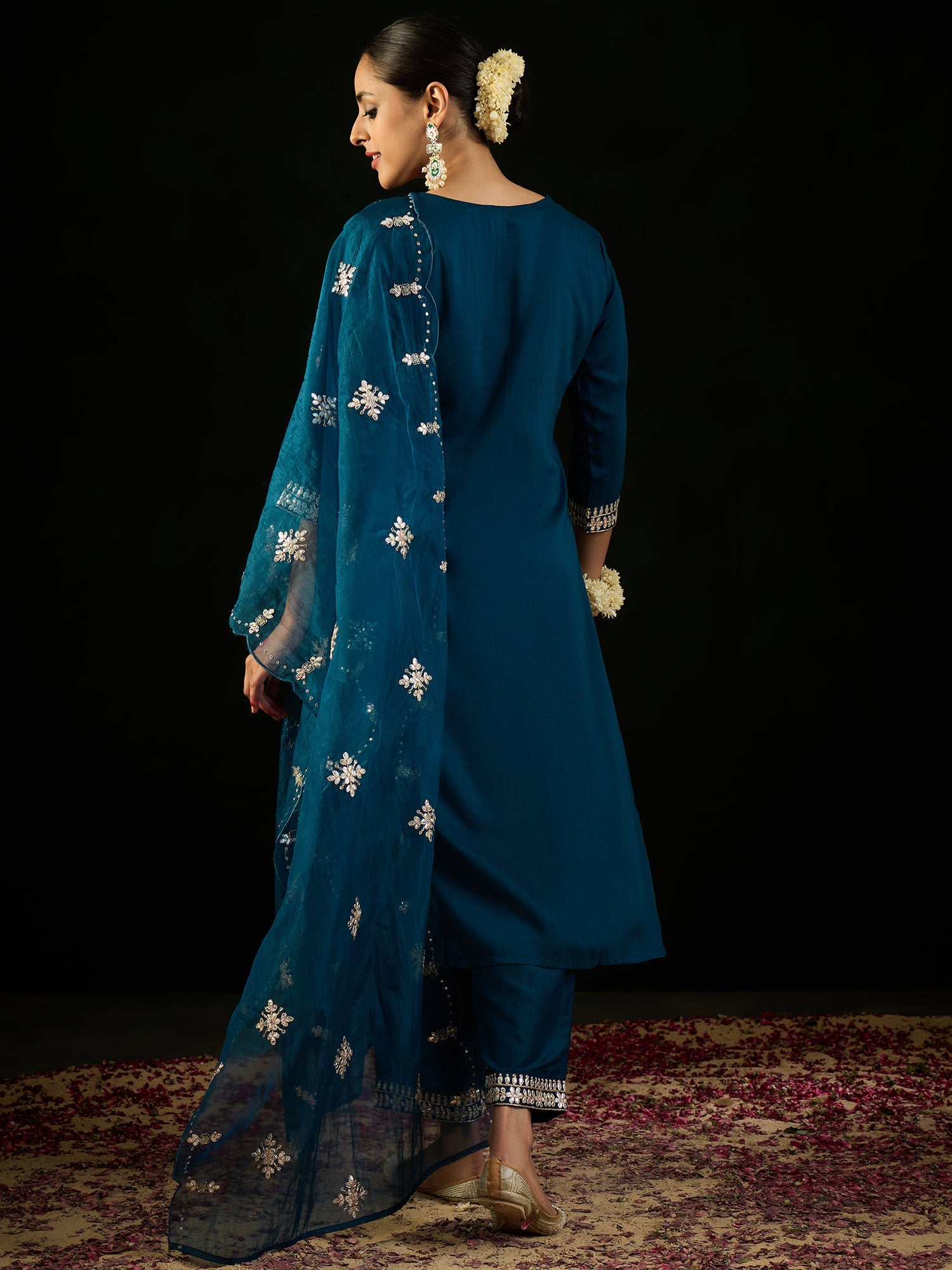 Women's Teal Silk Blend Kurta Set - Taantav