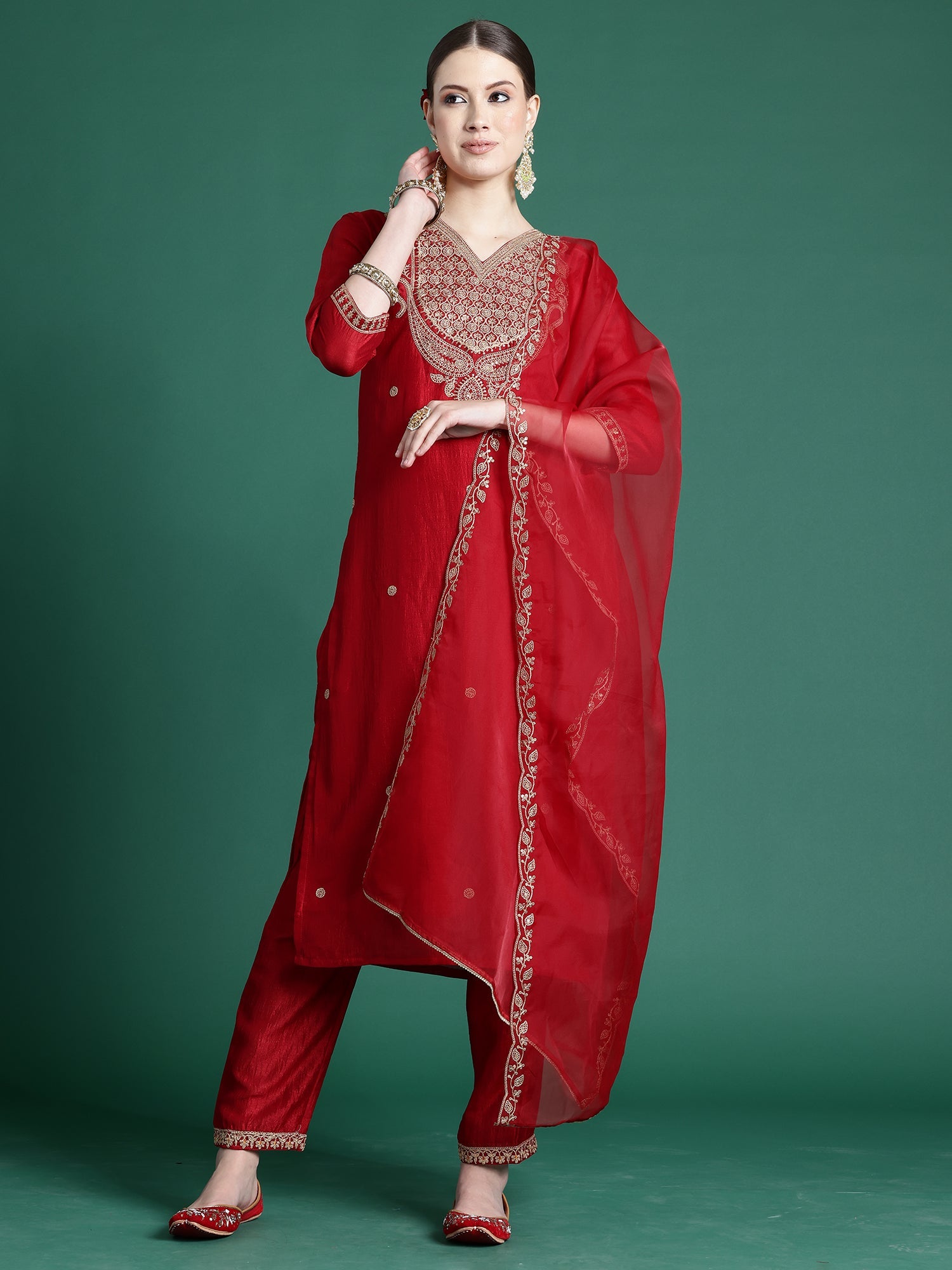 Women's Red Silk Blend Kurta Set - Taantav